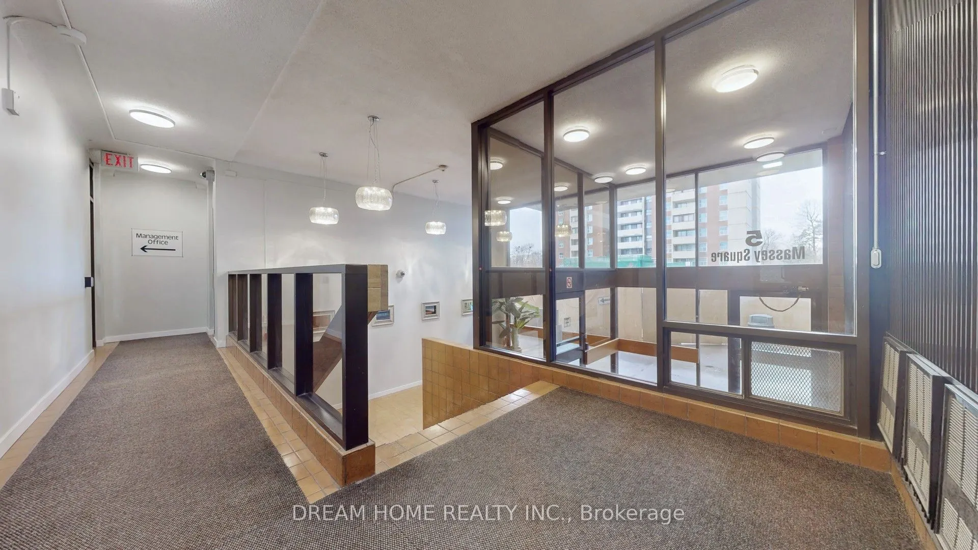 5 Massey Square, #1815