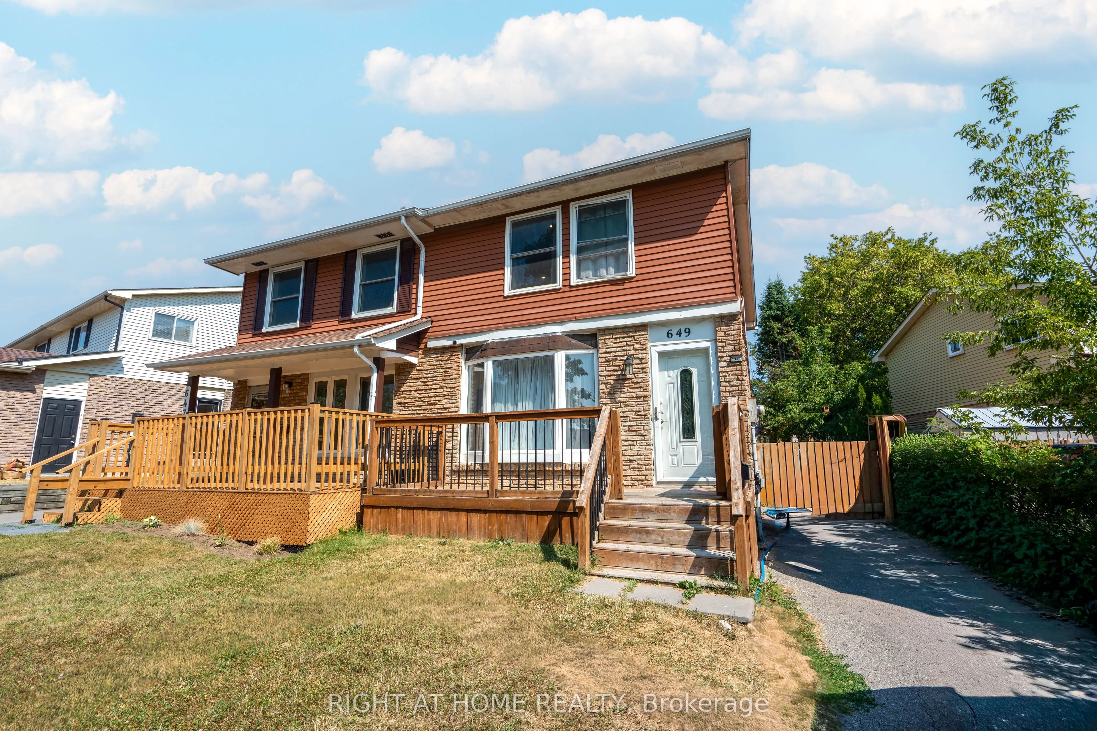 649 Balsam Crescent