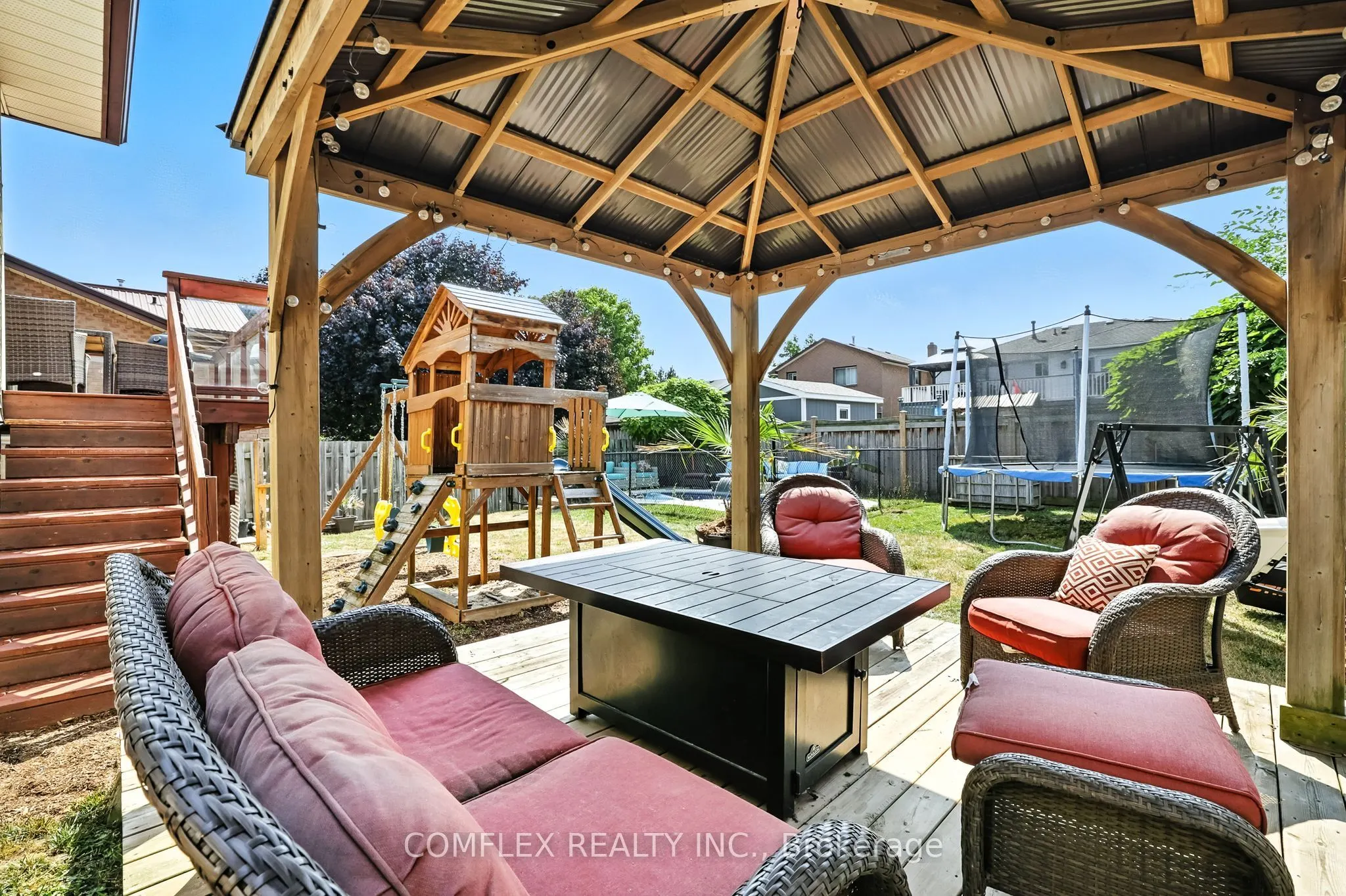 85 Pinedale Crescent