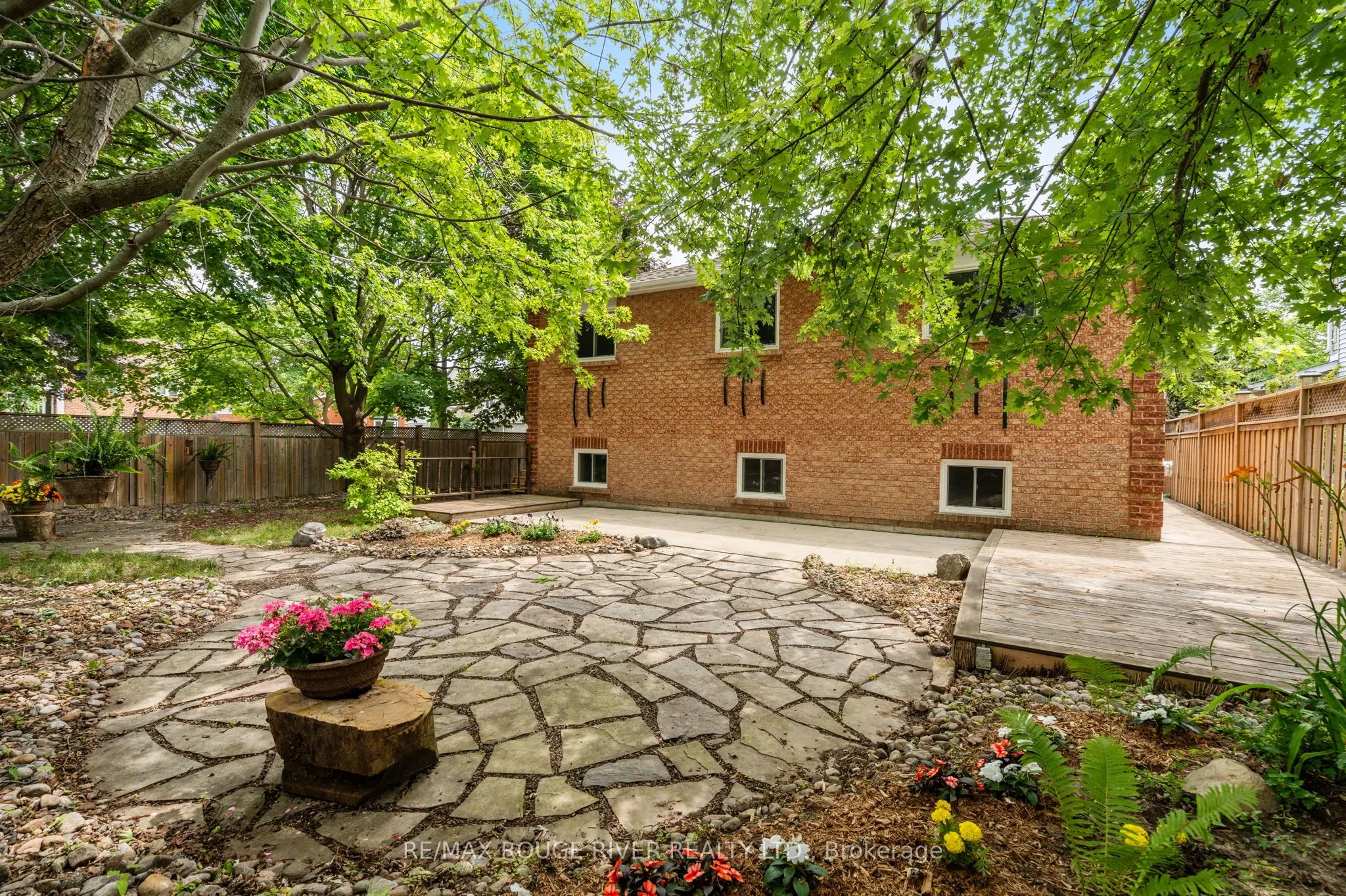 41 Peachtree Crescent