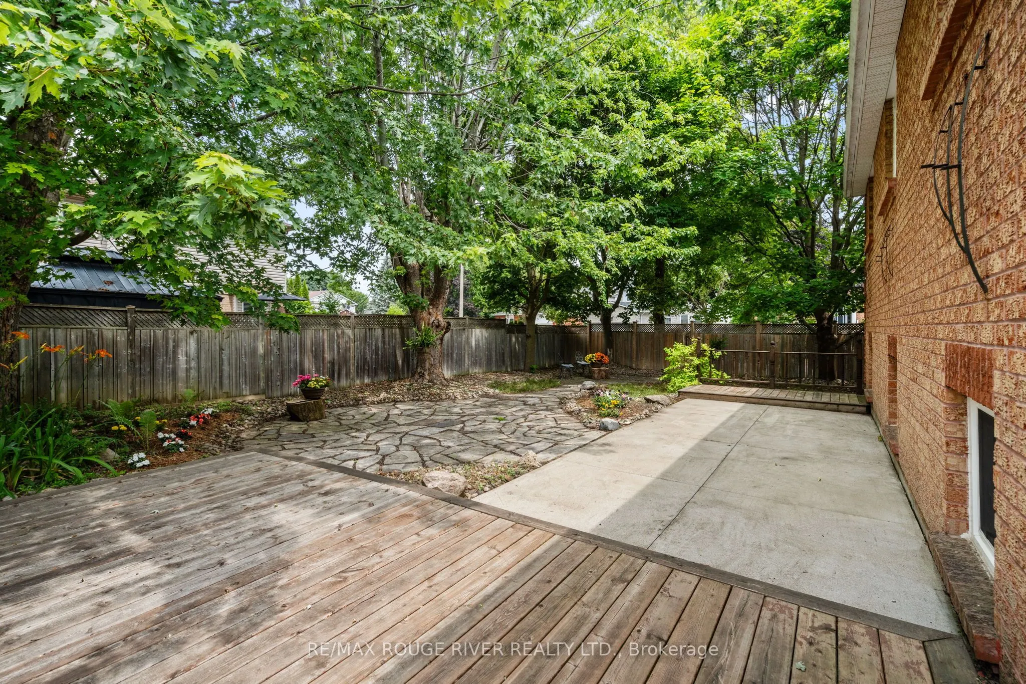 41 Peachtree Crescent
