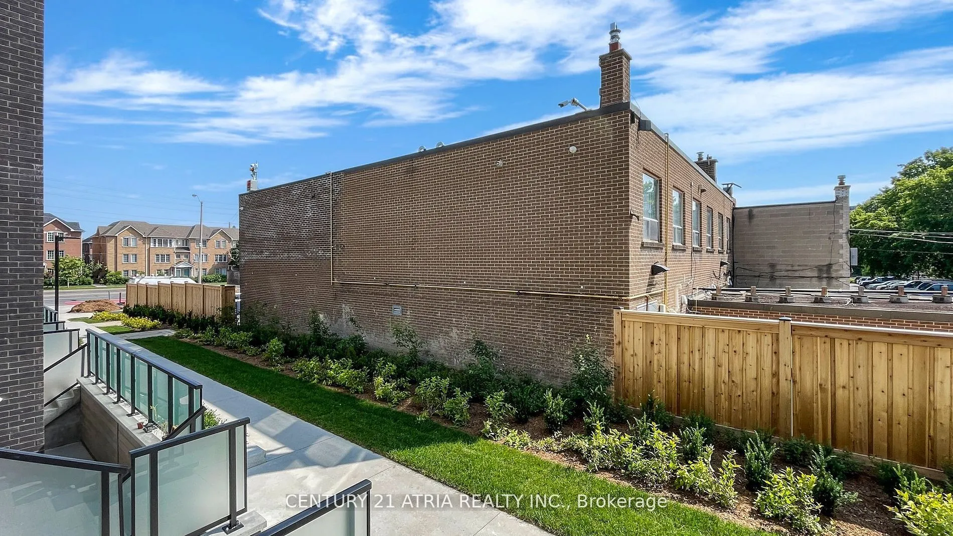 2791 Eglinton Avenue E, #505