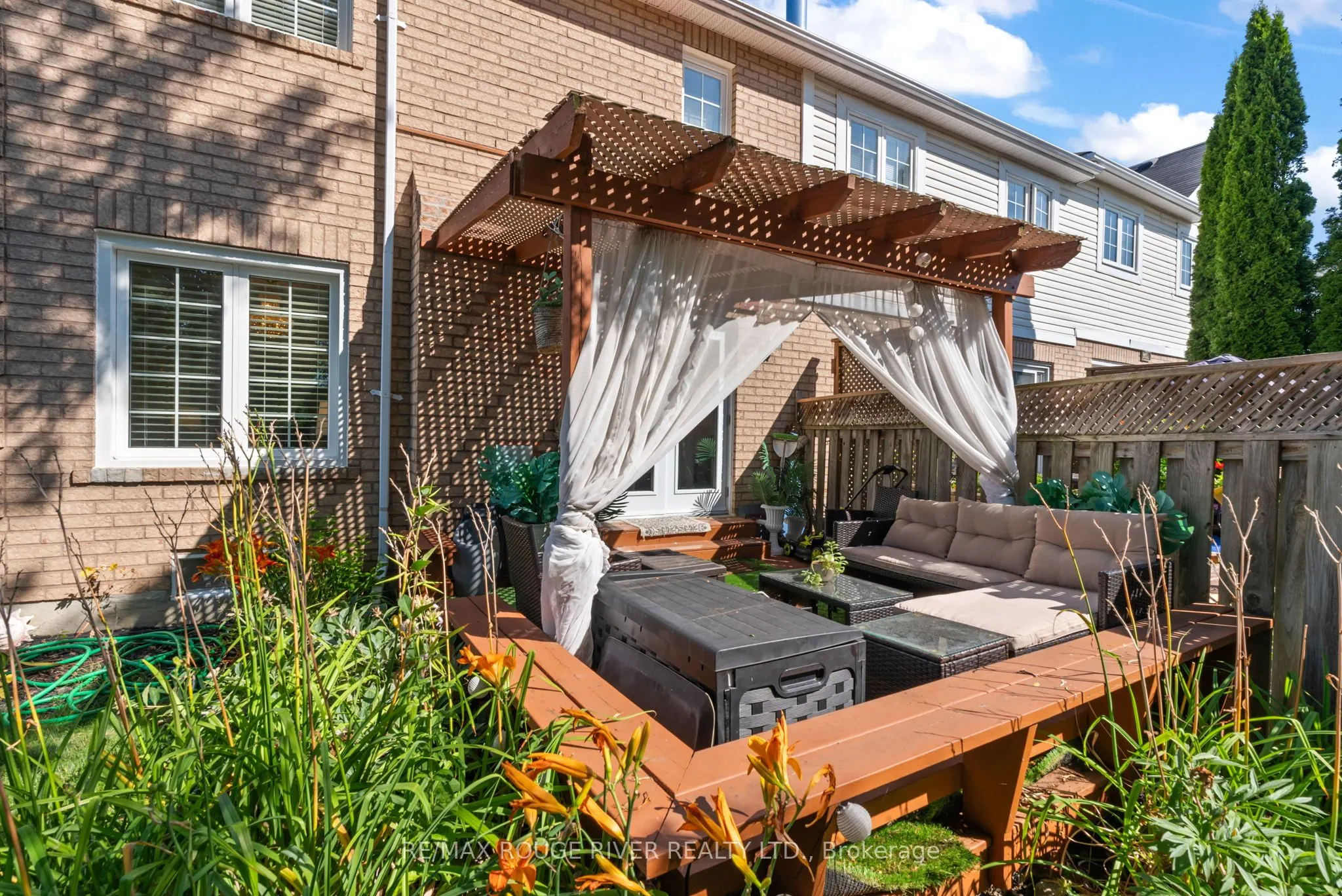 27 Creekwood Crescent