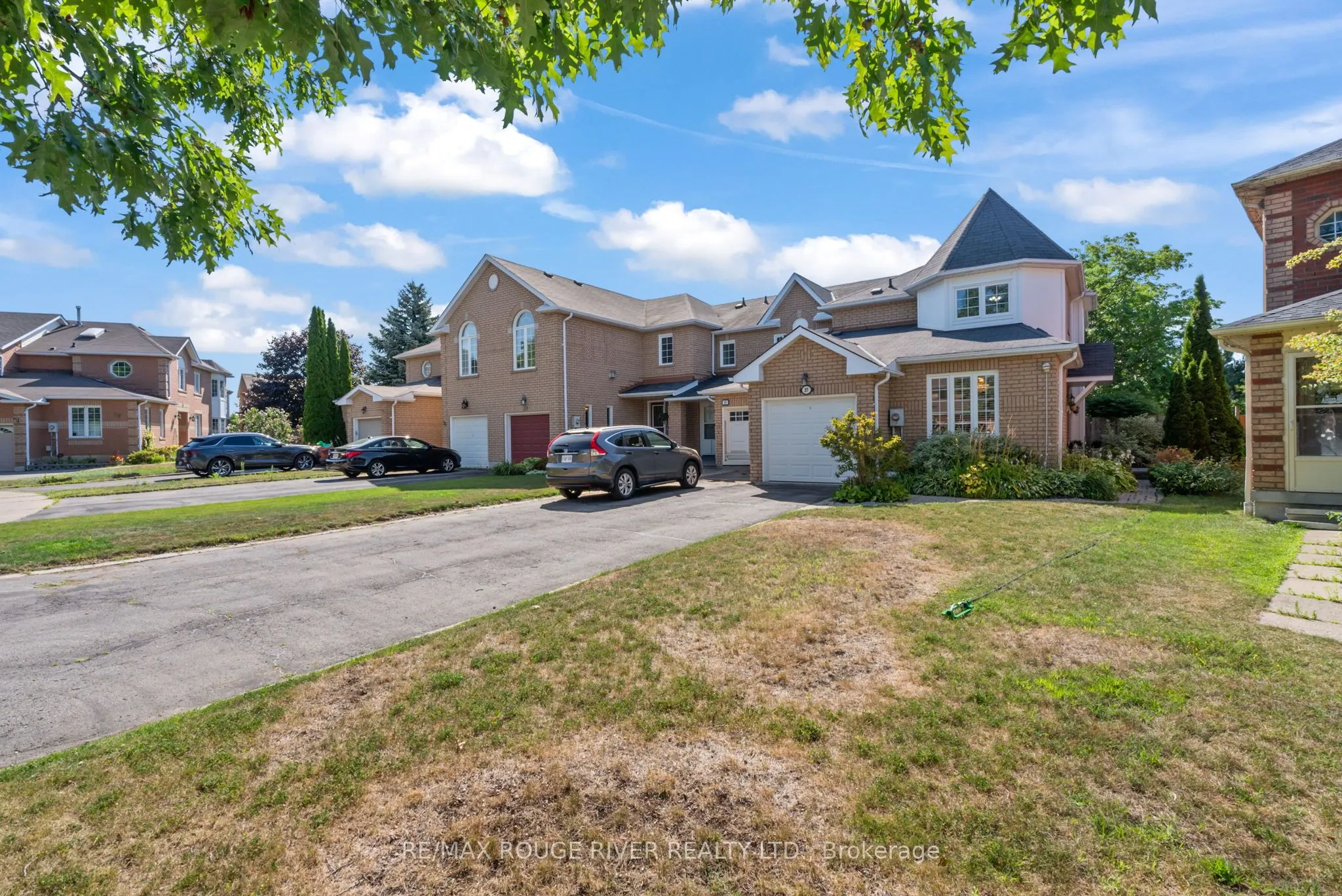 27 Creekwood Crescent