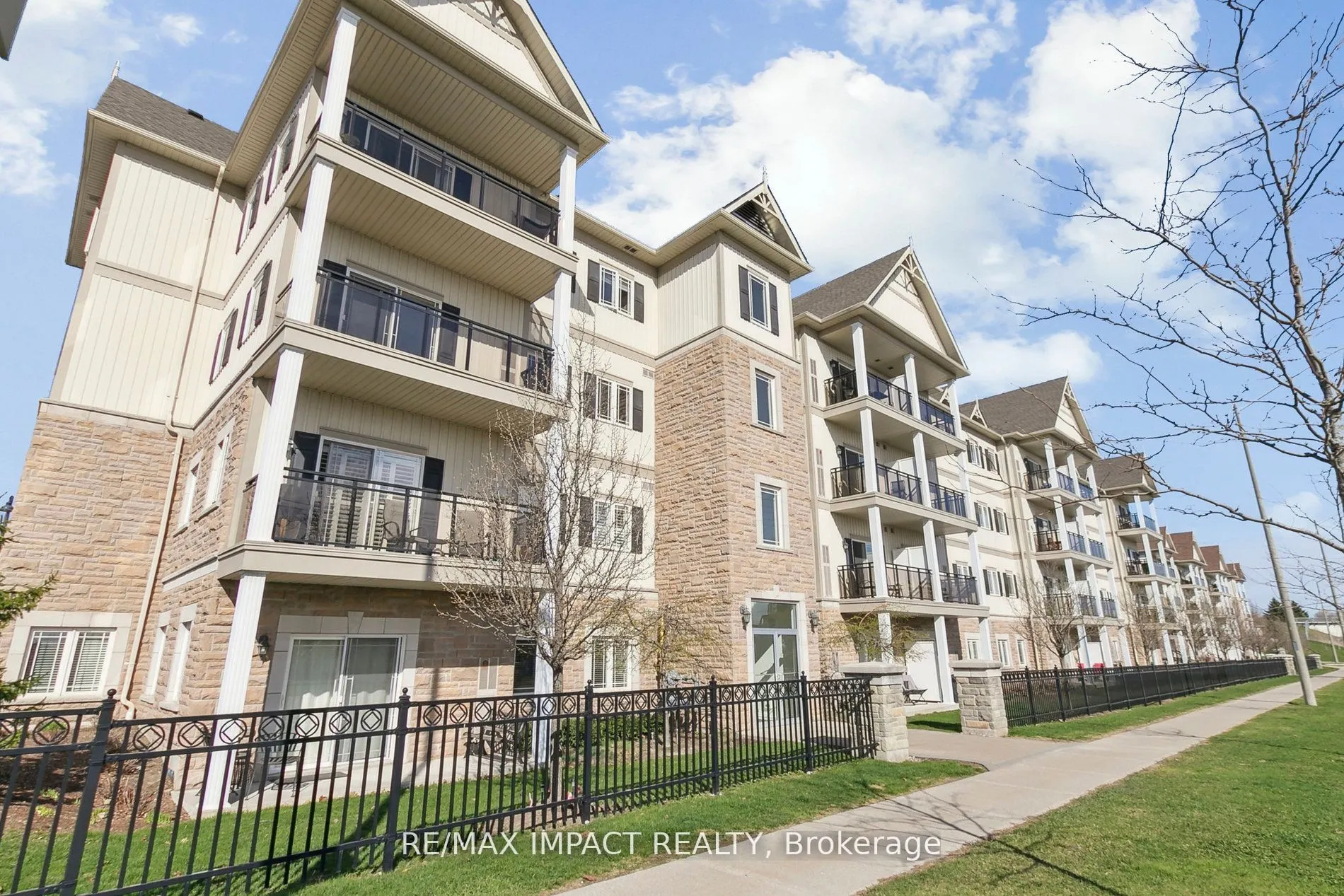 1 Sidney Lane, #L-05