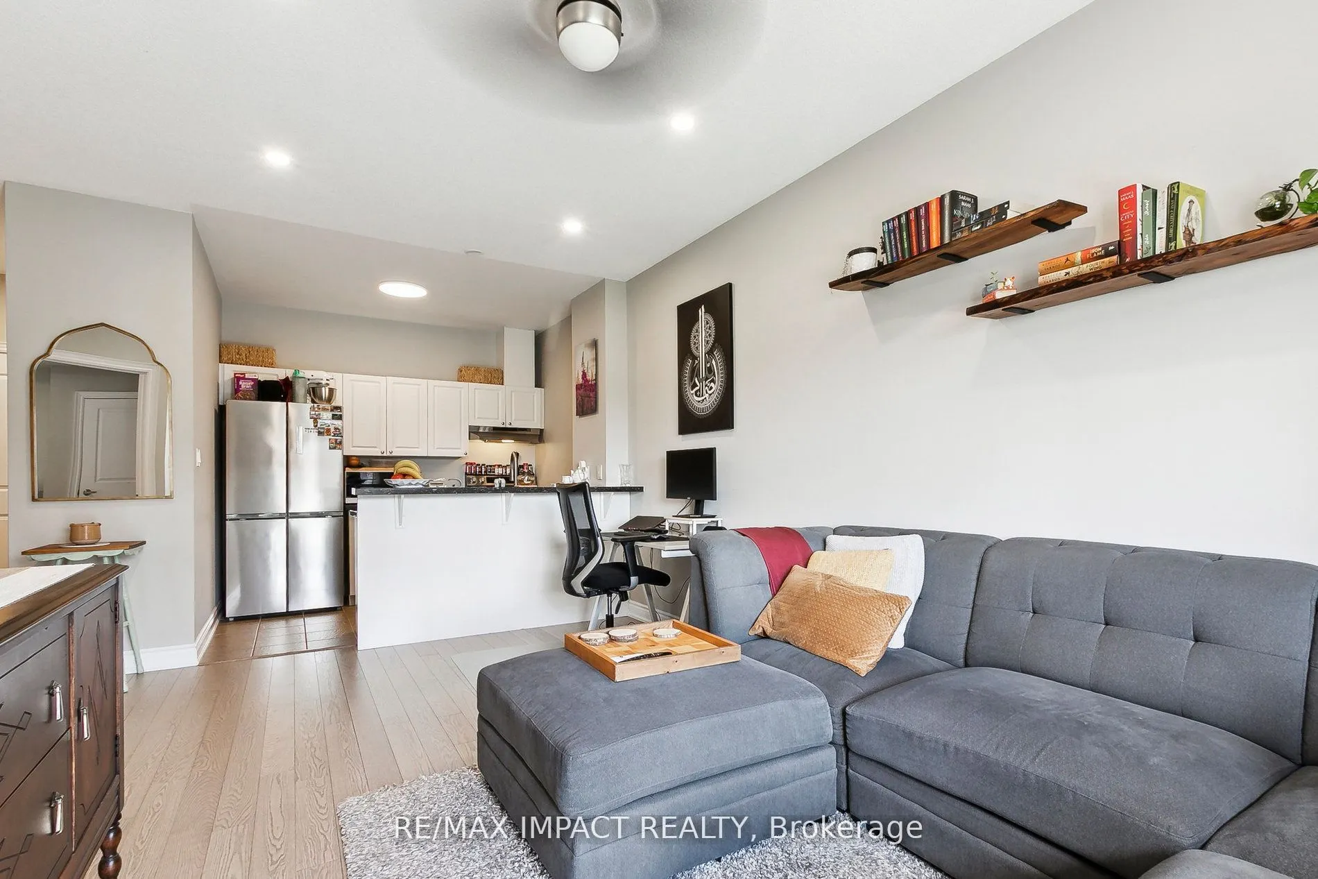 1 Sidney Lane, #L-05
