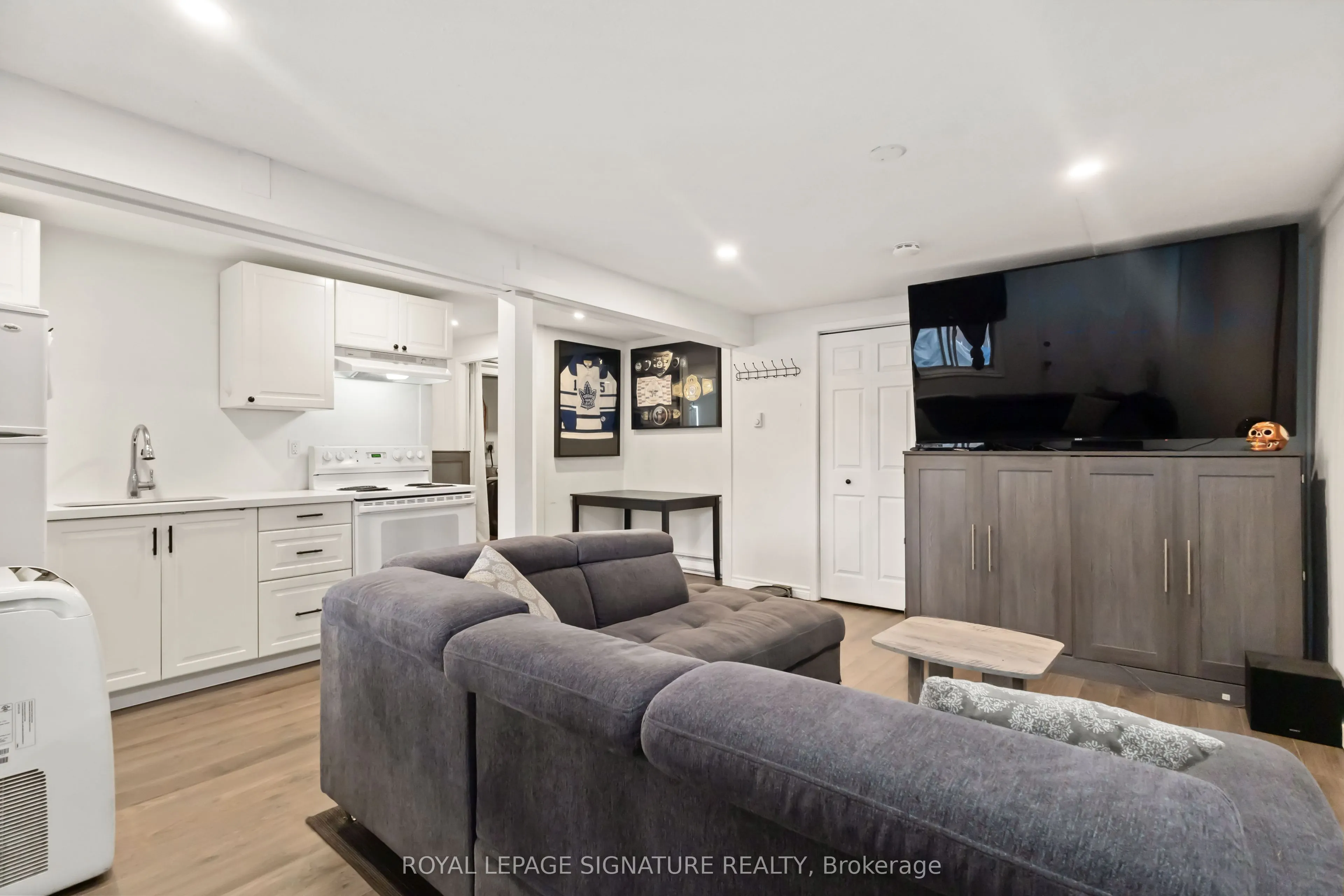 1100 Oxford Street, #47
