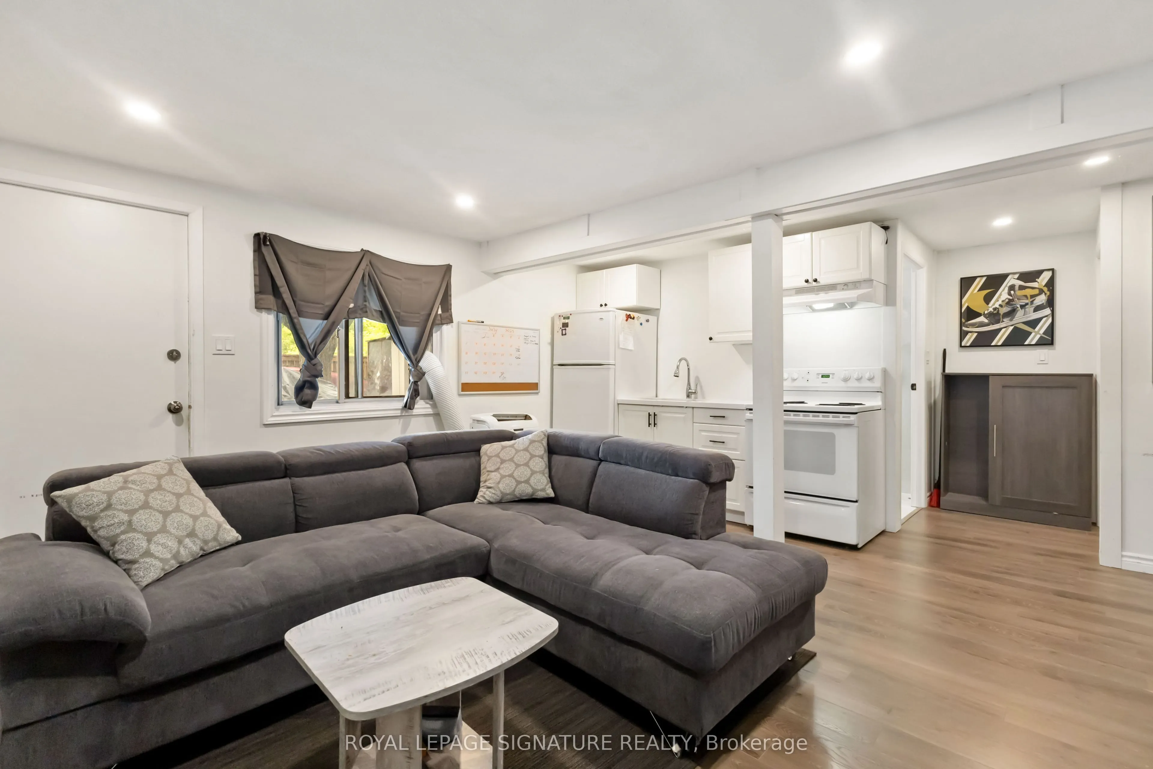 1100 Oxford Street, #47