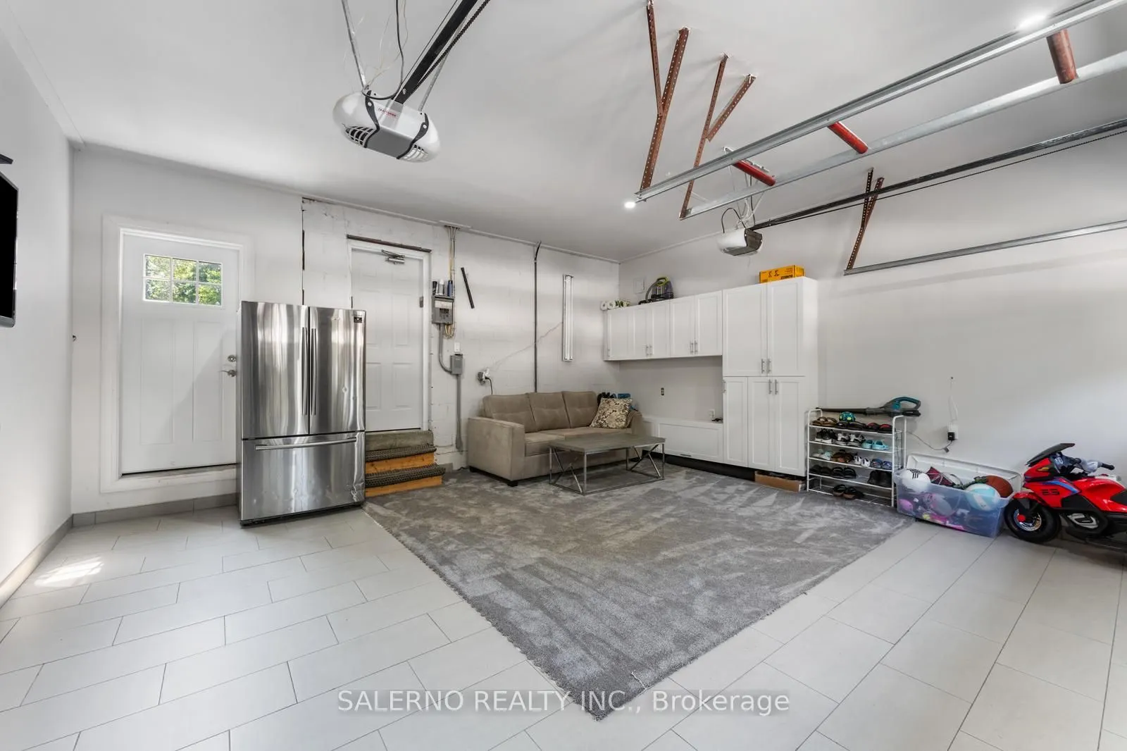 32 Glen Hill Drive