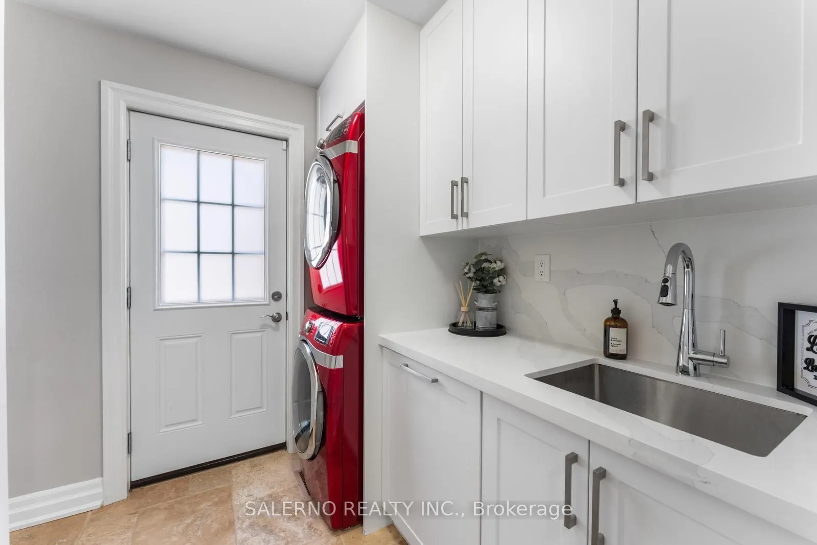 32 Glen Hill Drive