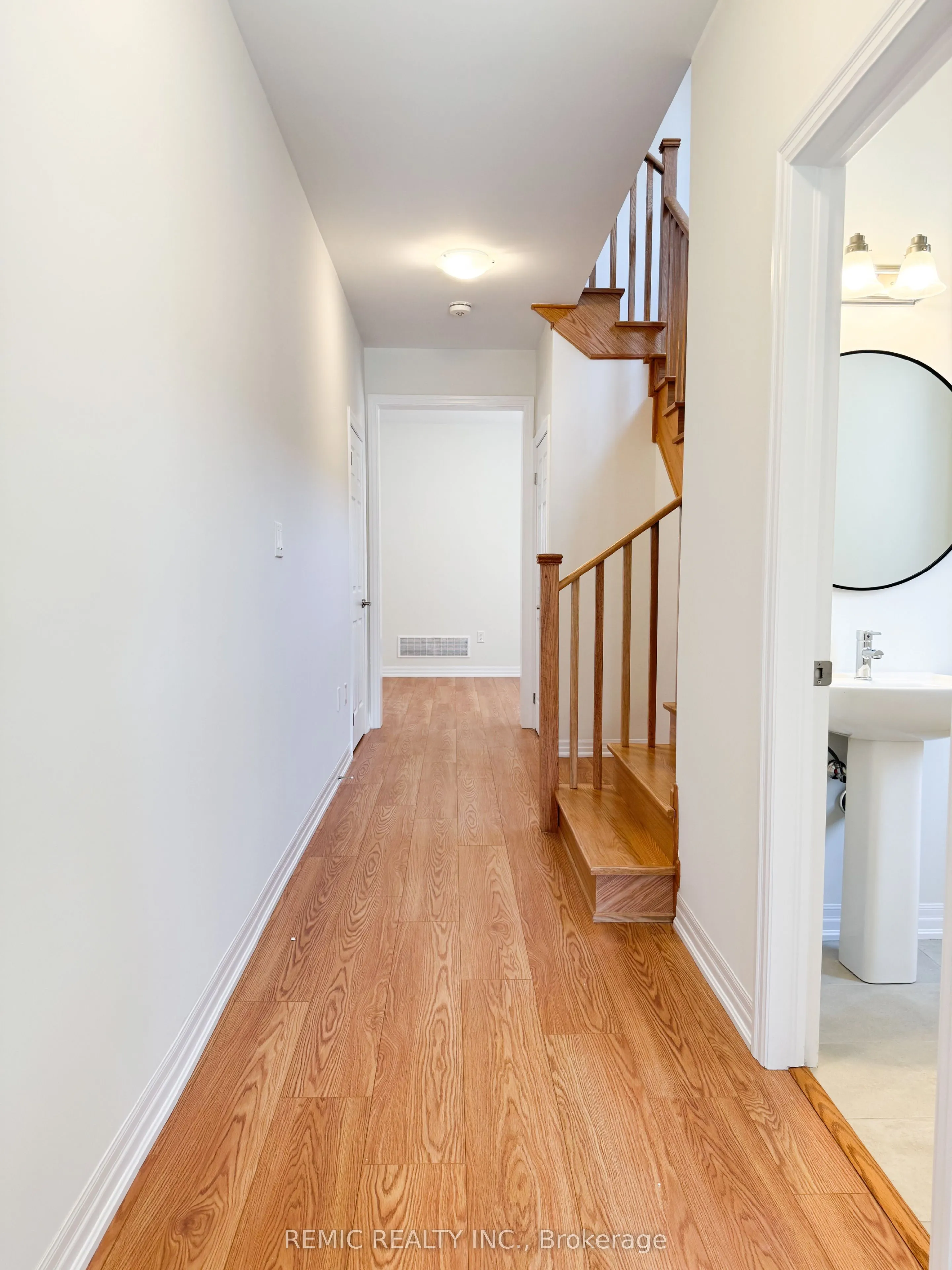 242 Flood Avenue