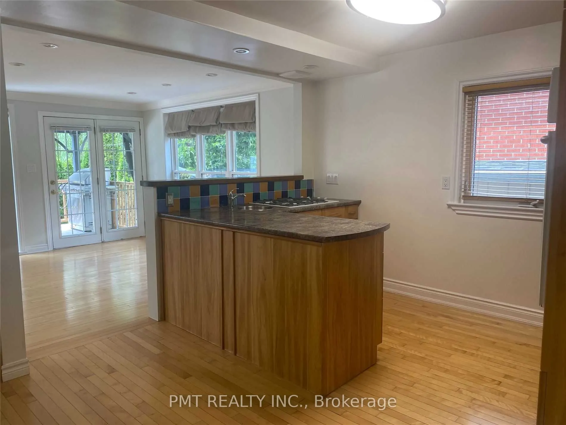 41 Park Street, #Main