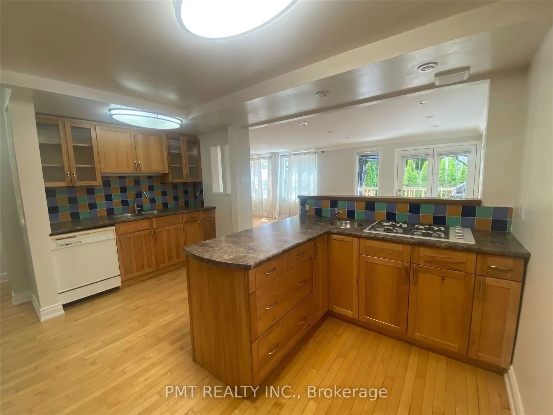 41 Park Street, #Main