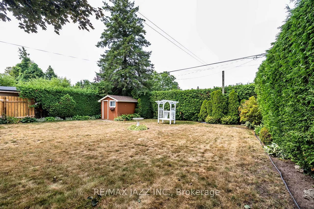 114 Fernhill Boulevard