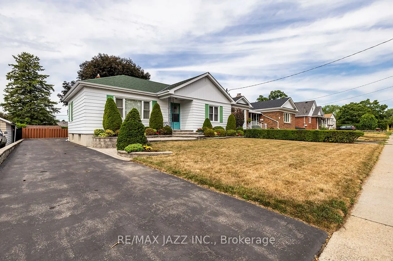 114 Fernhill Boulevard
