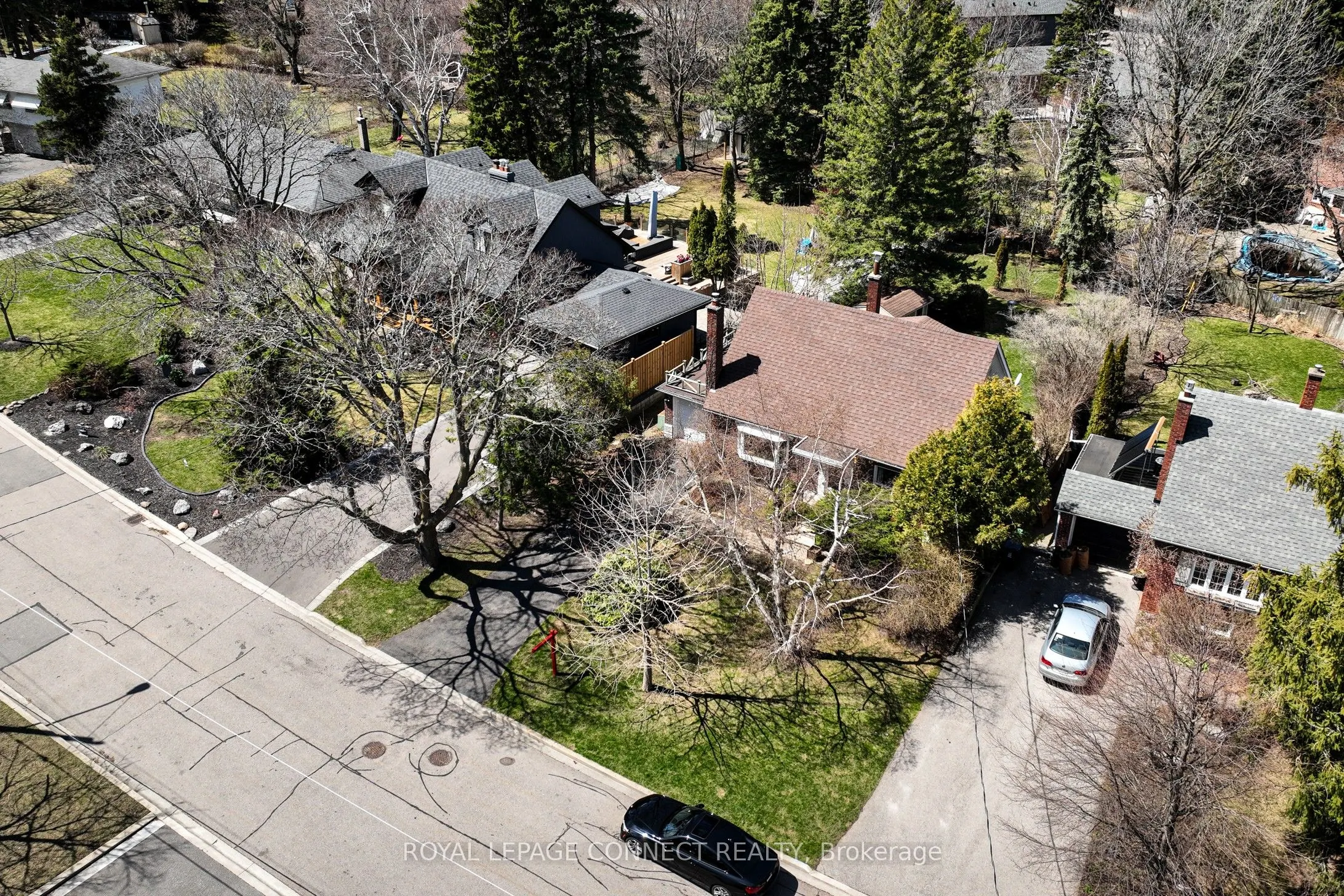 20 Brinloor Boulevard