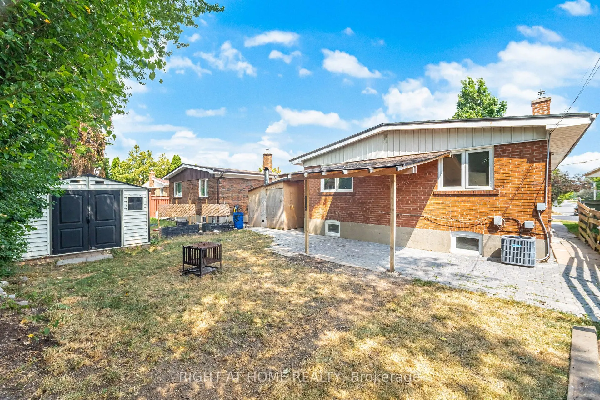 348 Bellamy Road N