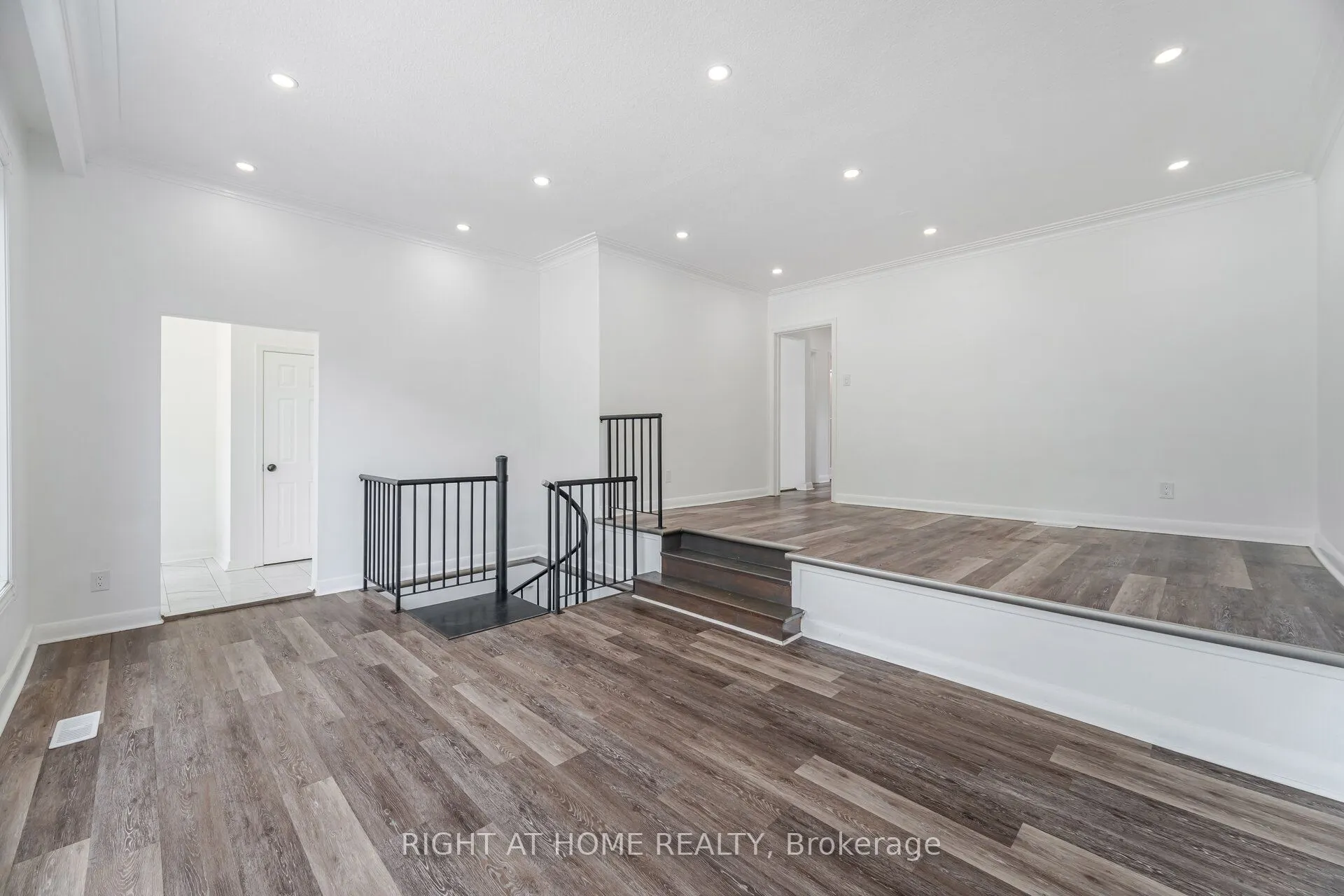 348 Bellamy Road N