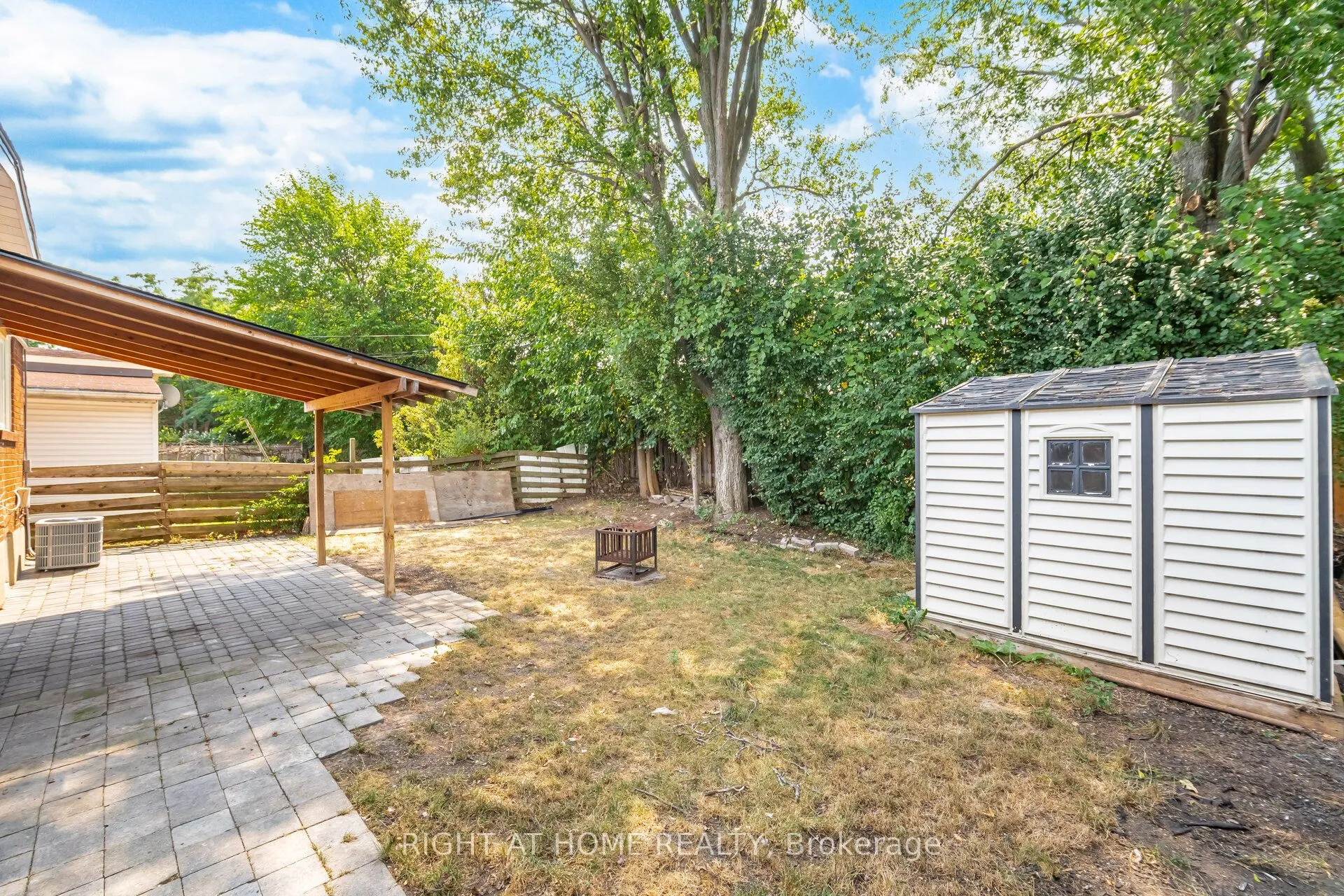 348 Bellamy Road N