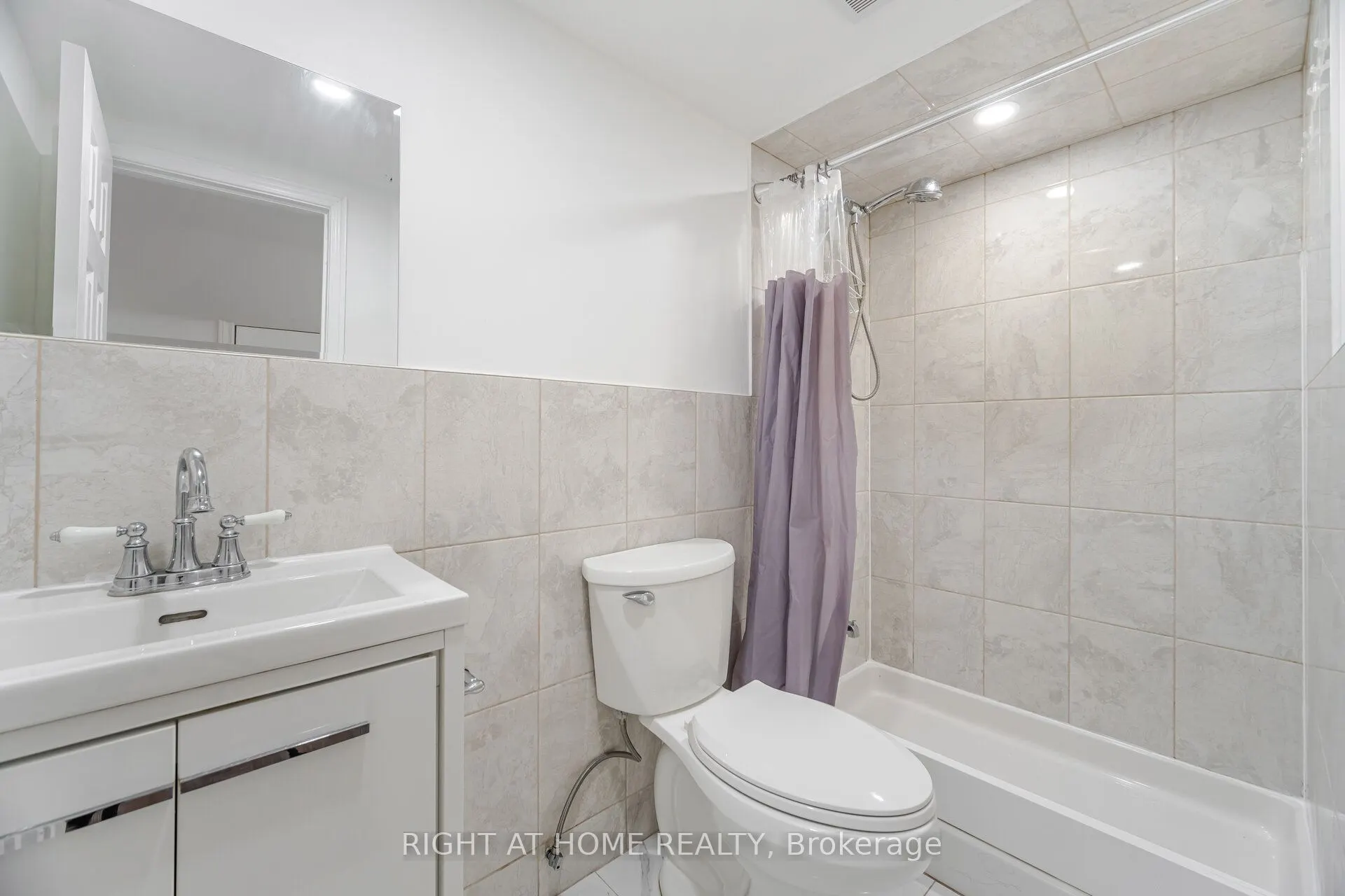 348 Bellamy Road N