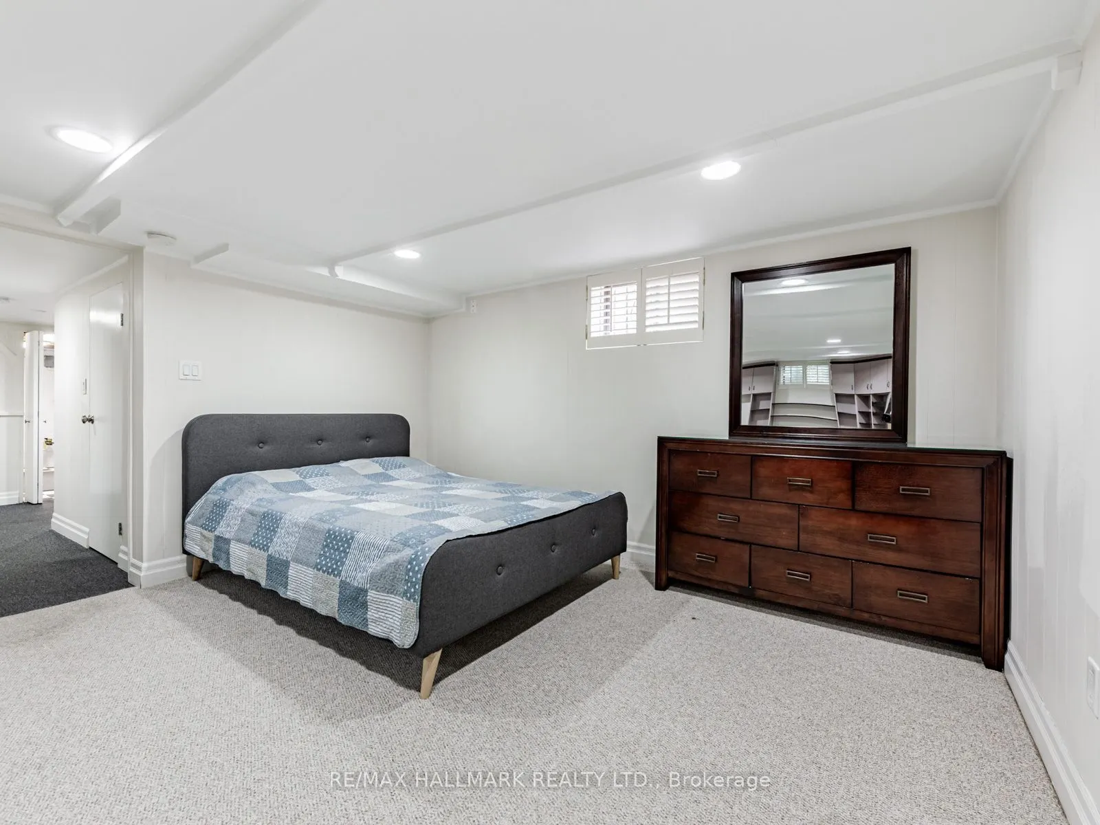 26 Princeway Drive