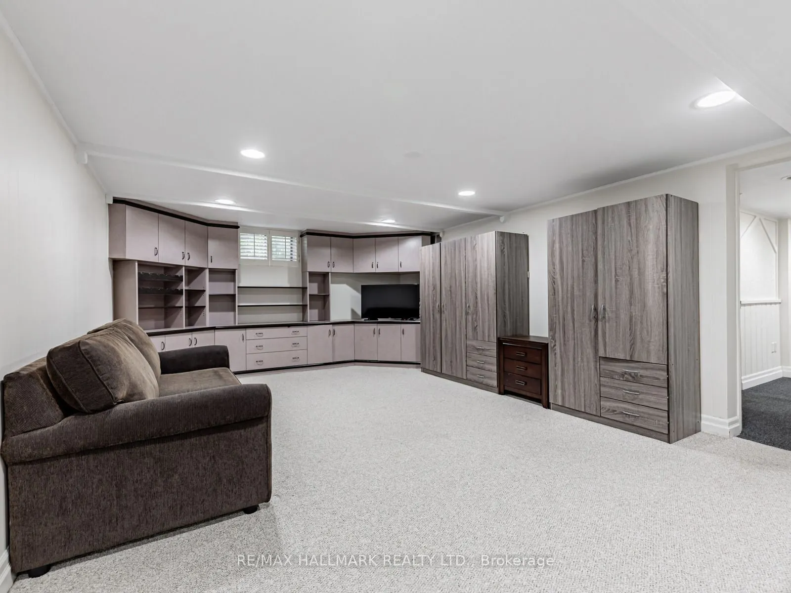 26 Princeway Drive