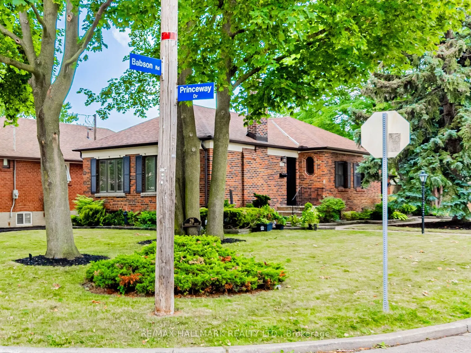26 Princeway Drive
