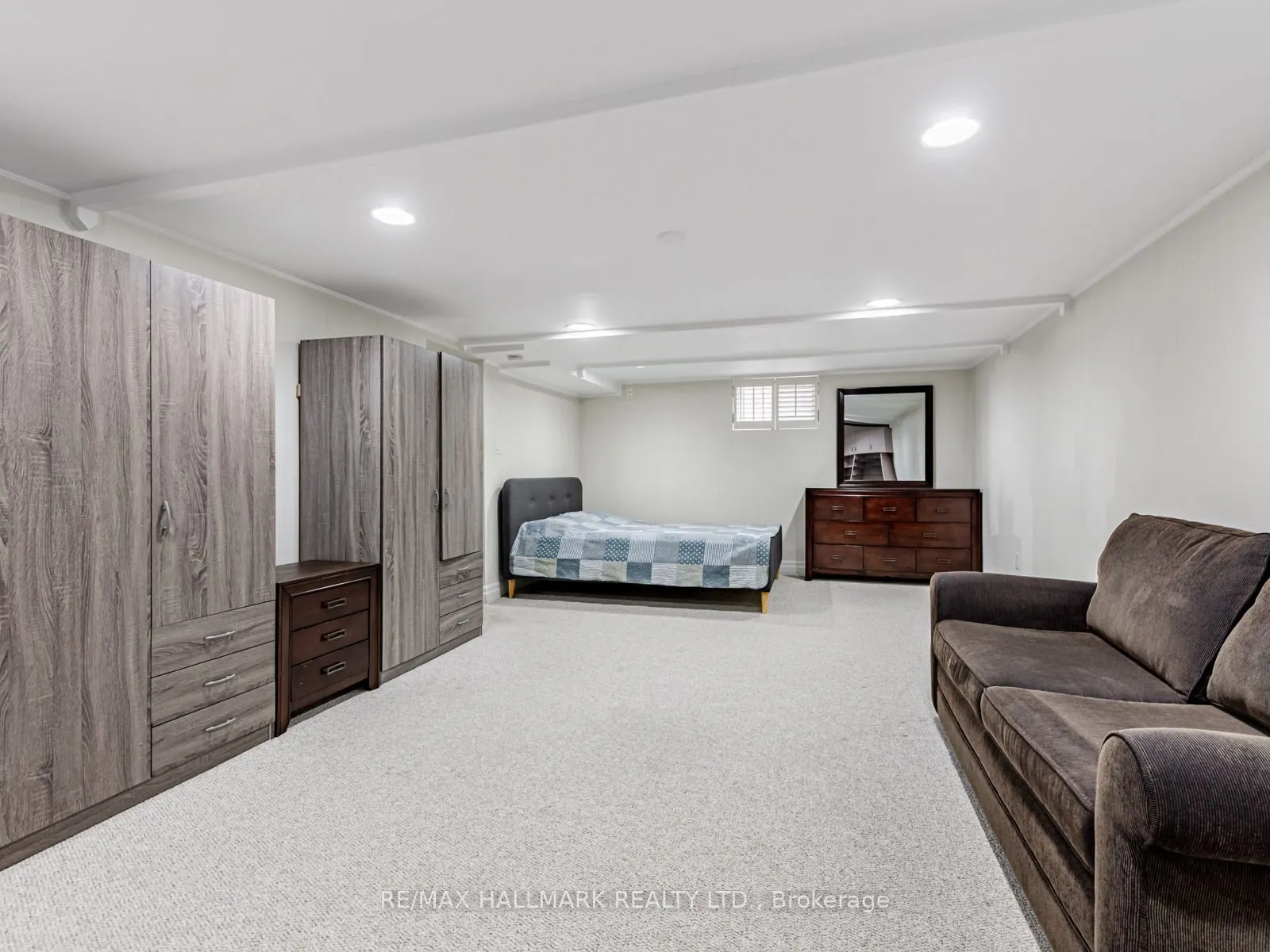 26 Princeway Drive