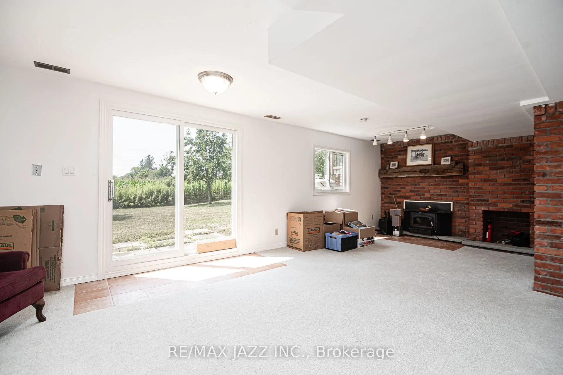 1404 Holt Road