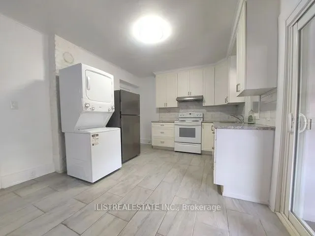 2143 Gerrard Street E, #Main Fl