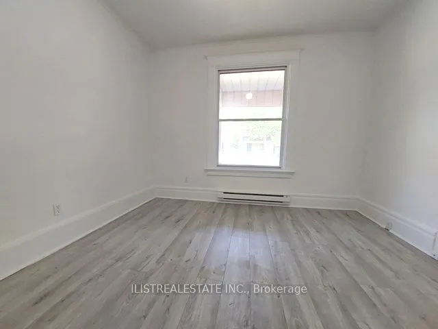 2143 Gerrard Street E, #Main Fl