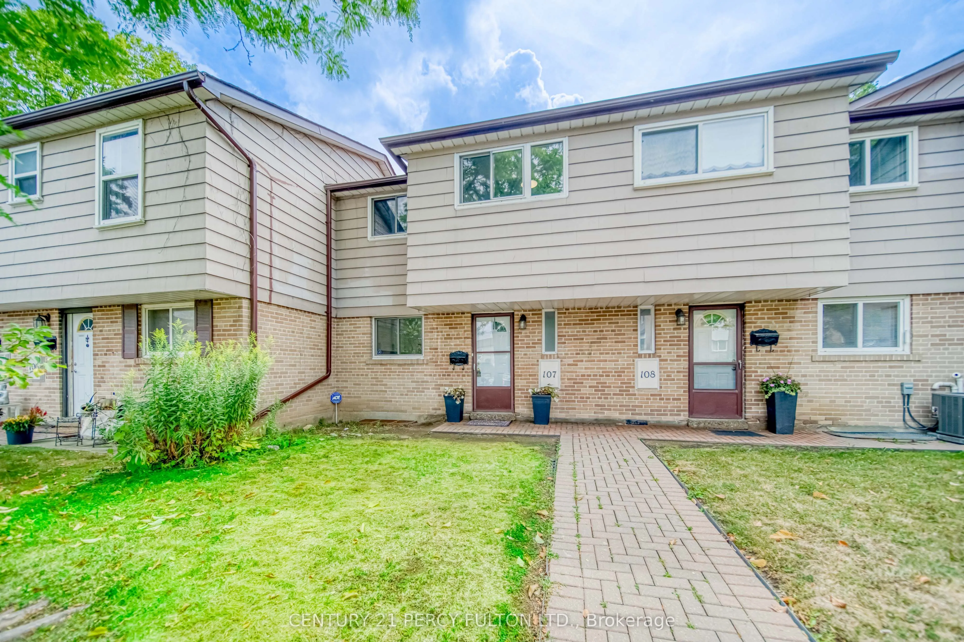 925 Bayly Street, #107