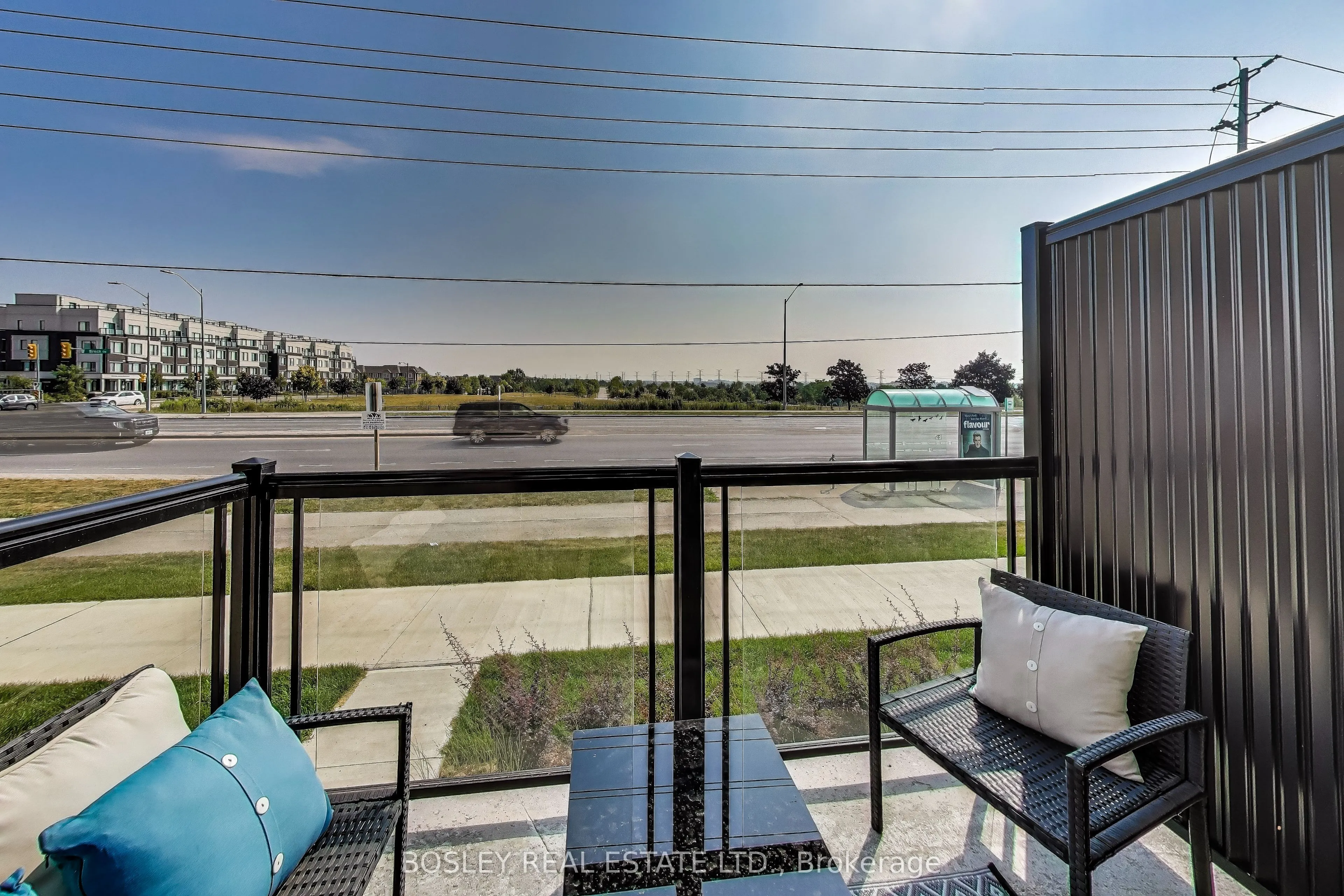 1695 Dersan Street, #206