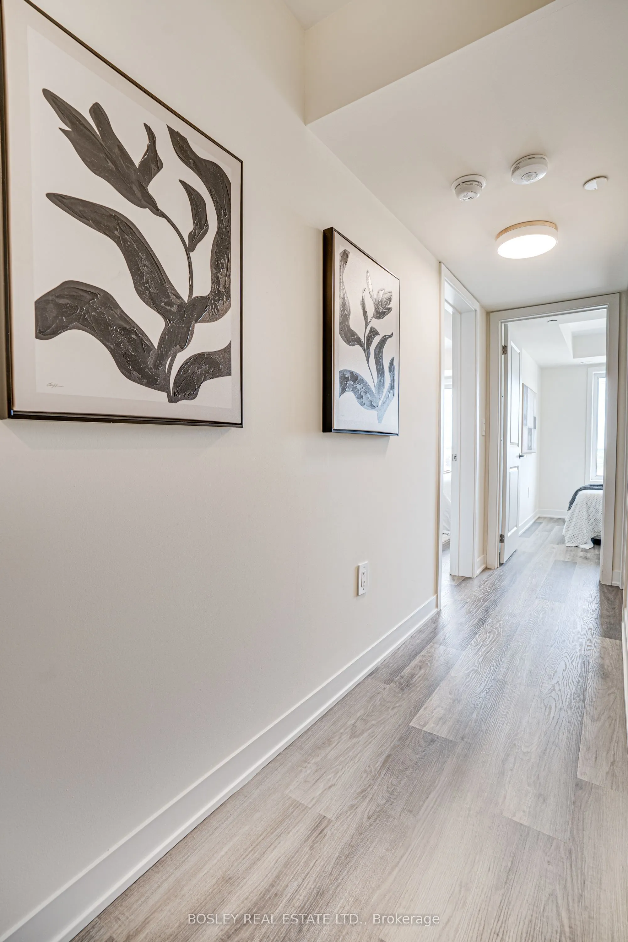 1695 Dersan Street, #206