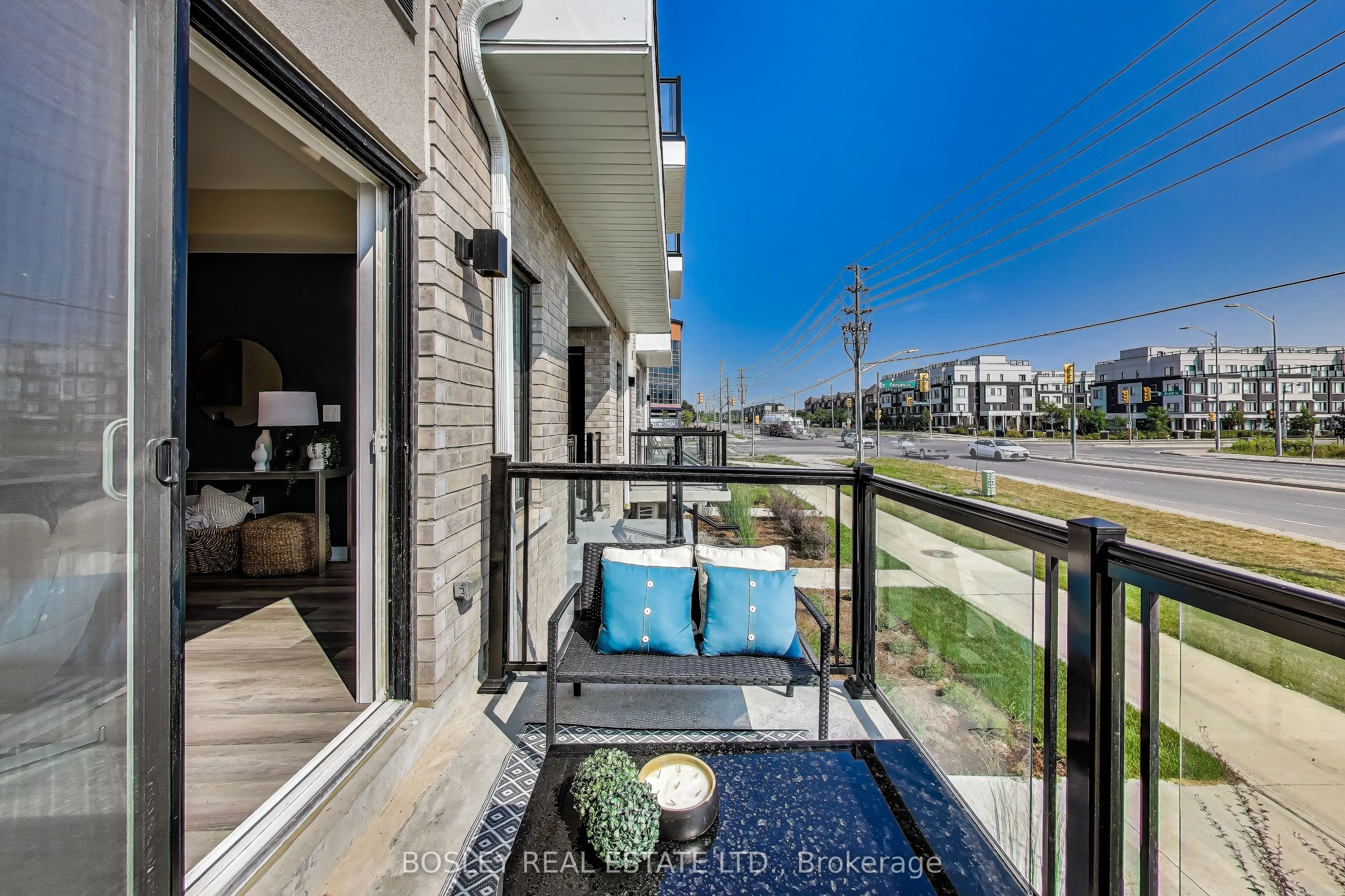 1695 Dersan Street, #206