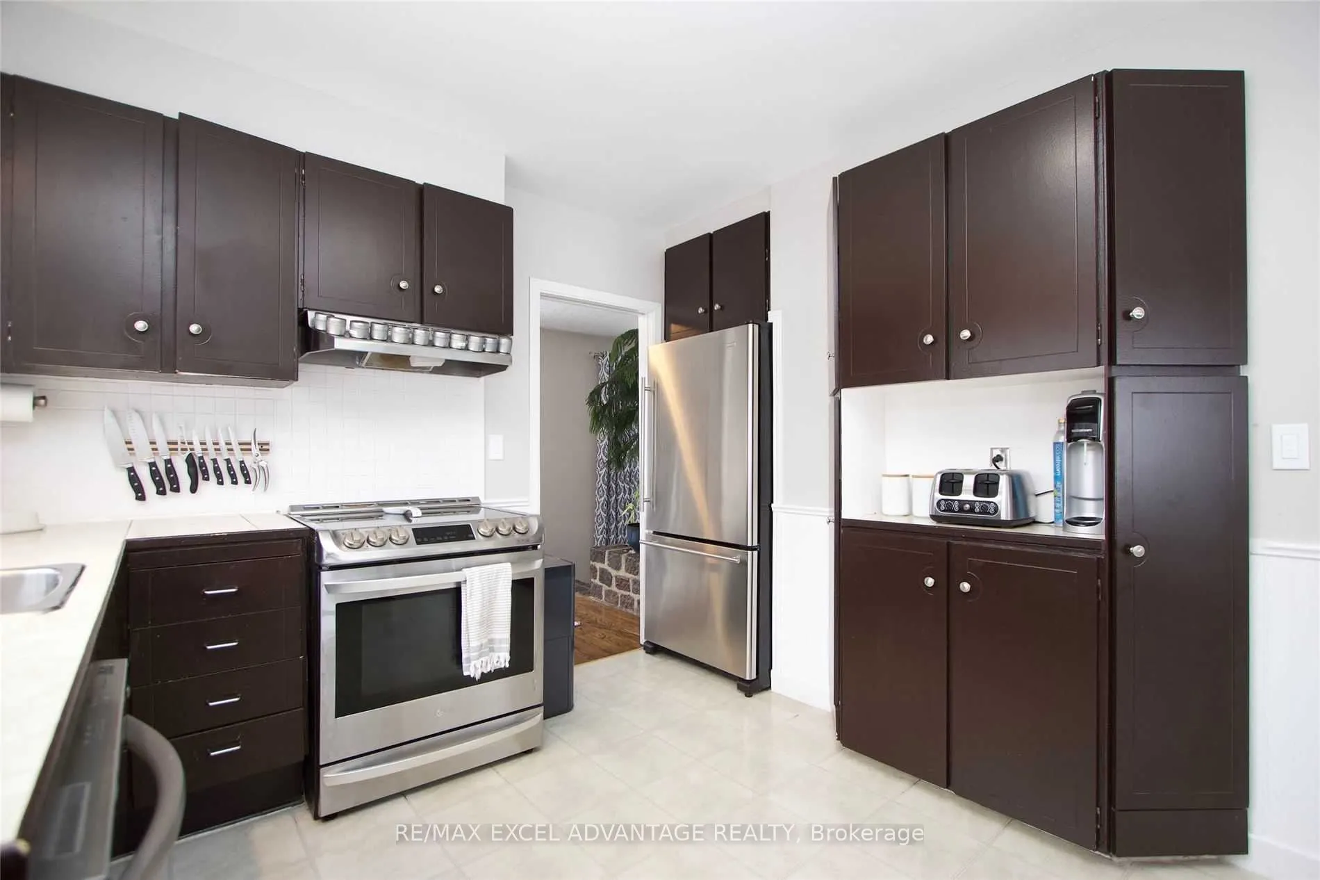 406 Jane Avenue, #Main