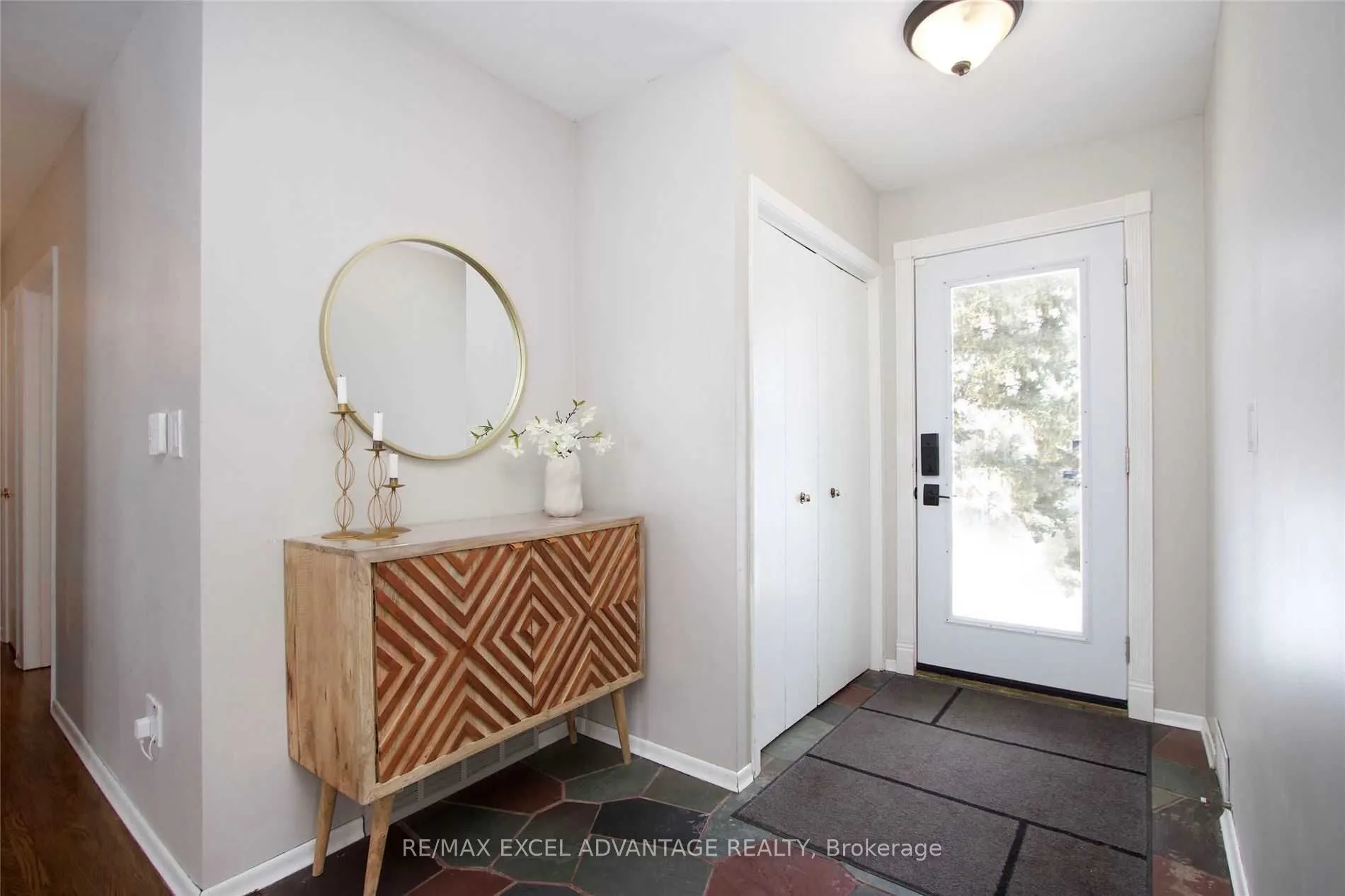 406 Jane Avenue, #Main