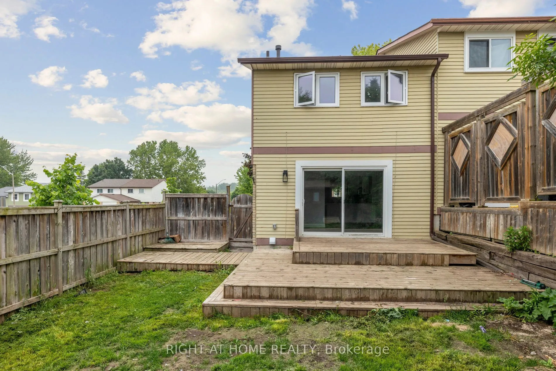 1183 Southdale Avenue