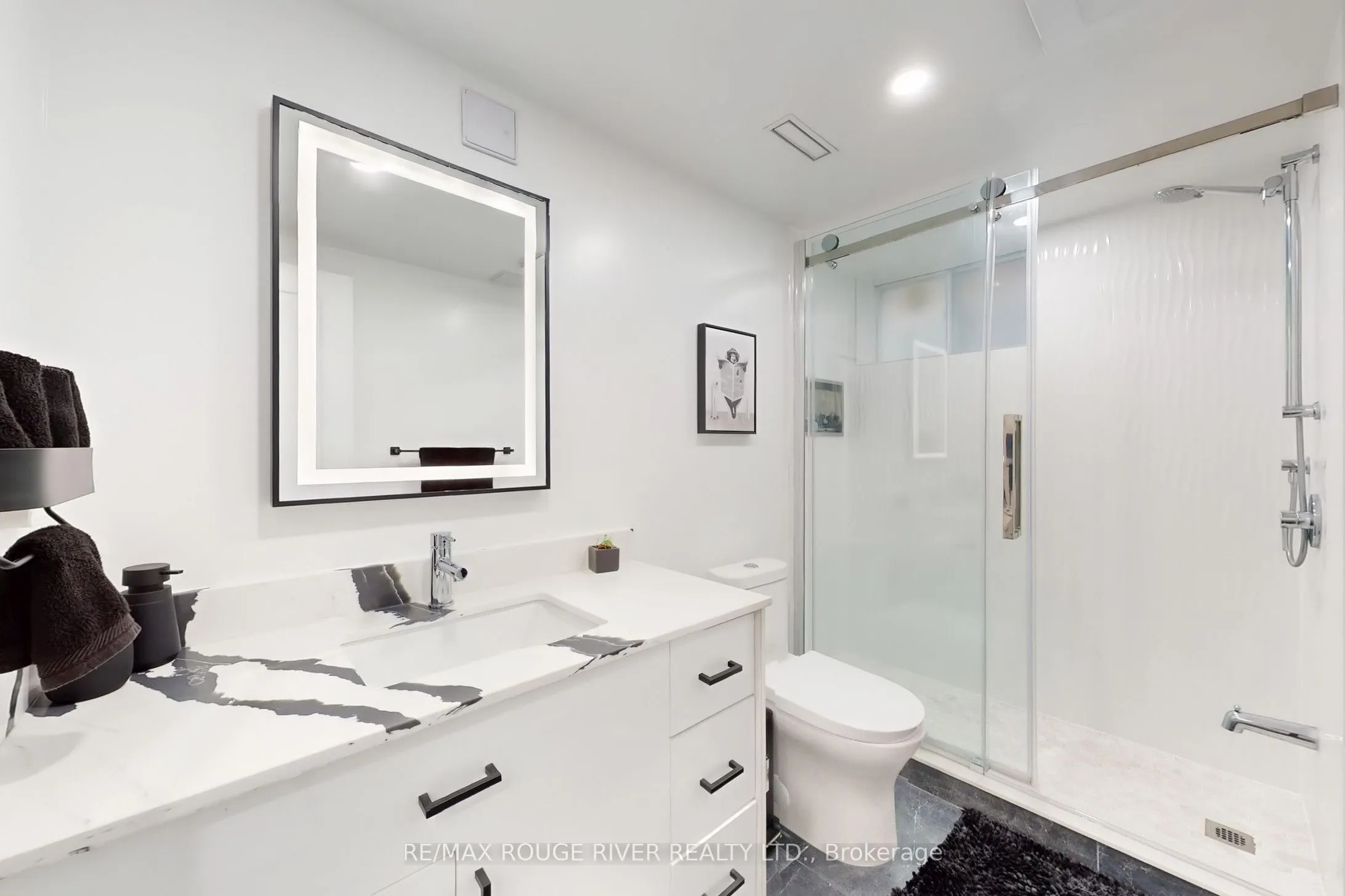 1773 Bronte Square