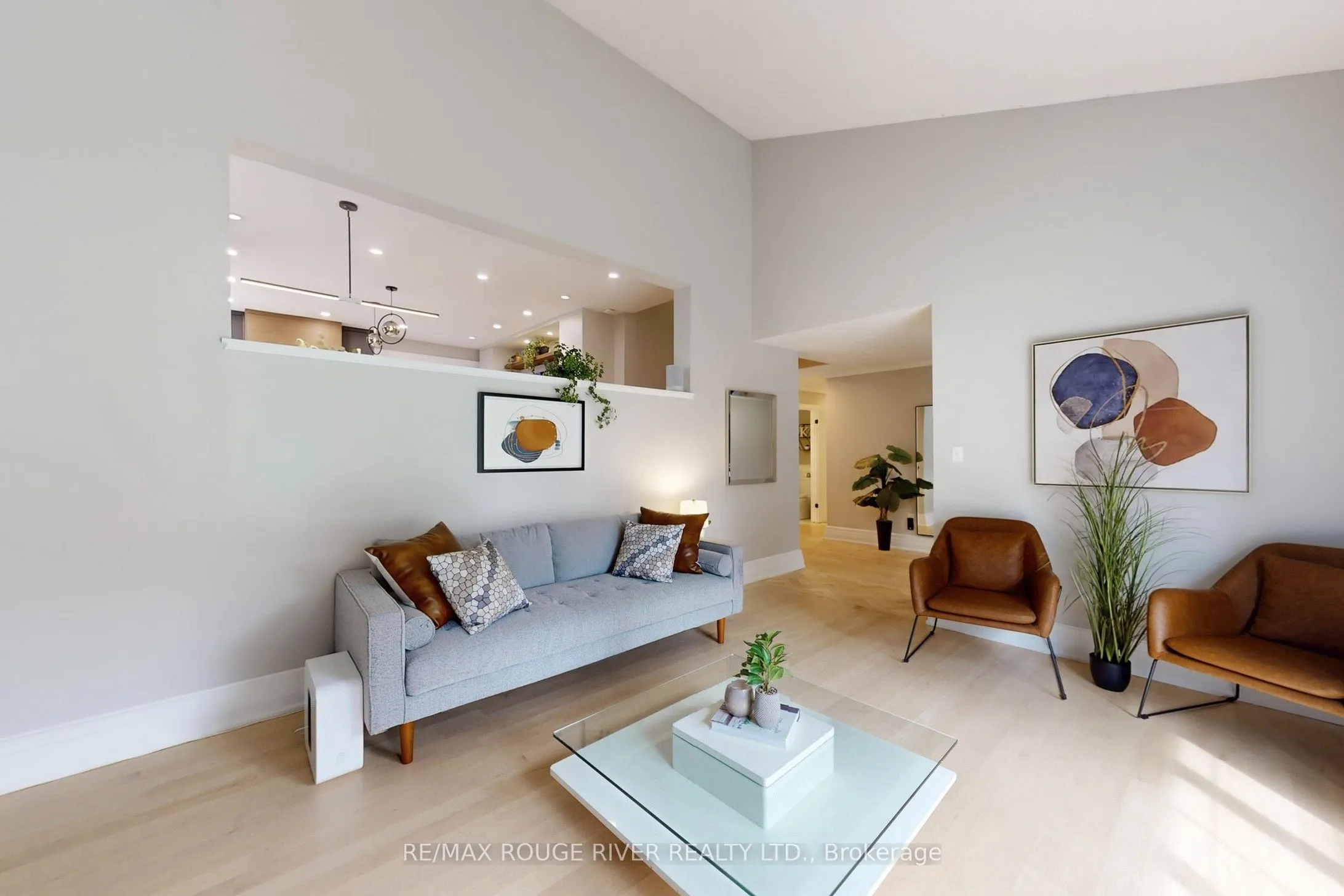 1773 Bronte Square