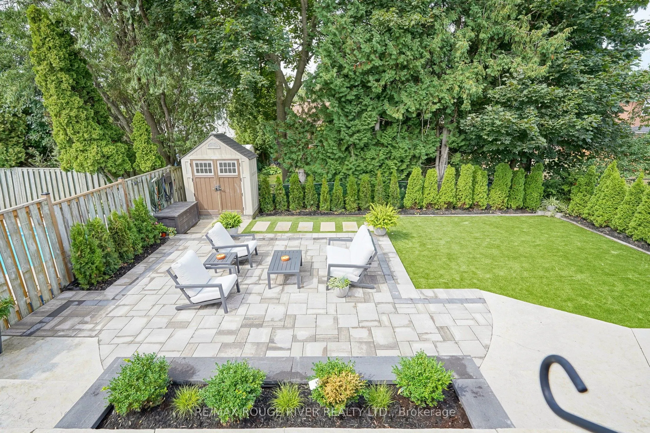 1773 Bronte Square
