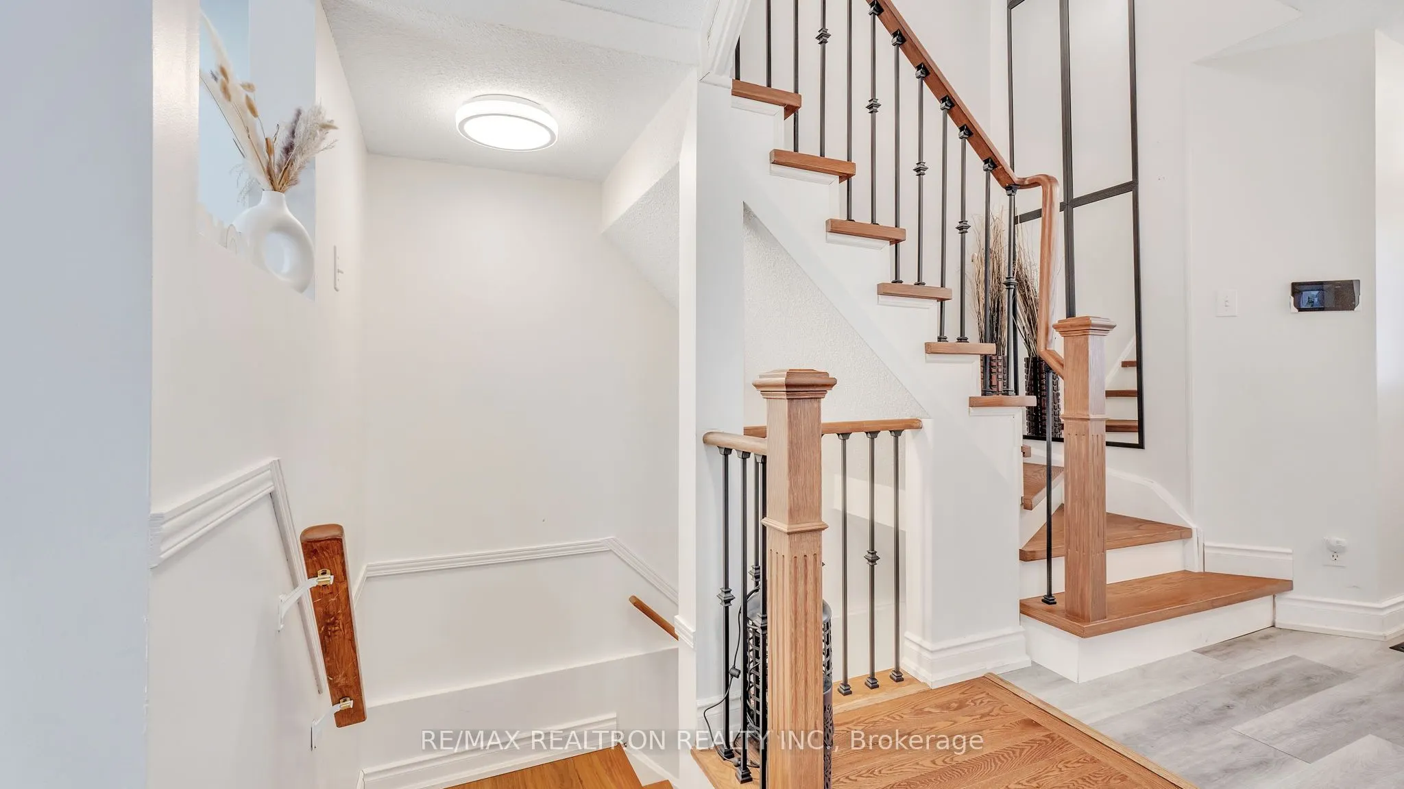 22 Macintyre Lane, #11