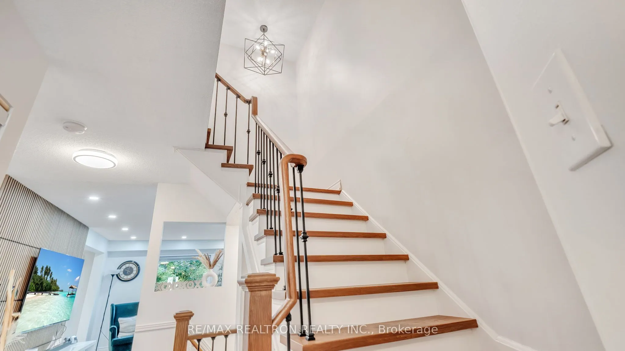 22 Macintyre Lane, #11