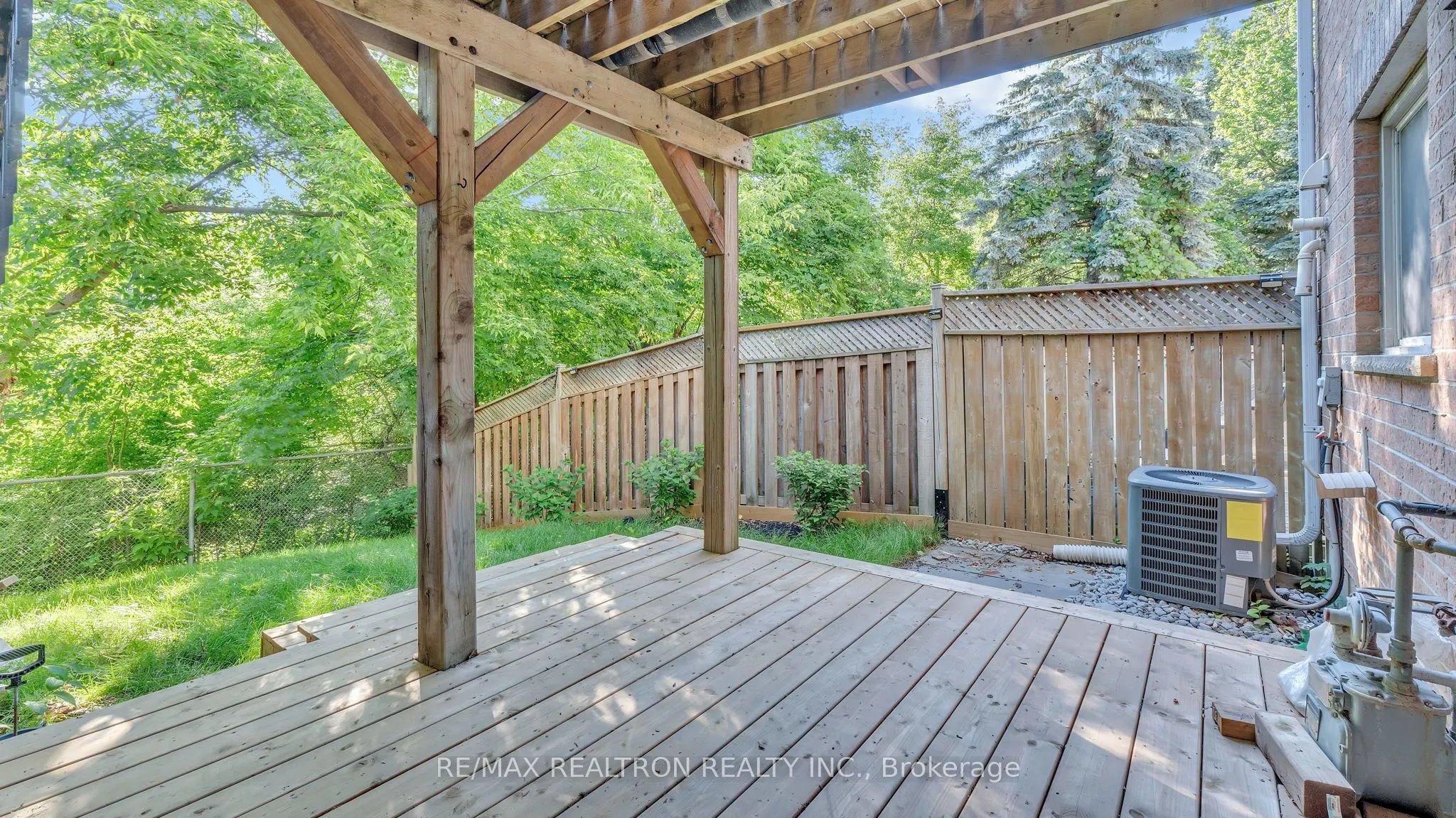 22 Macintyre Lane, #11