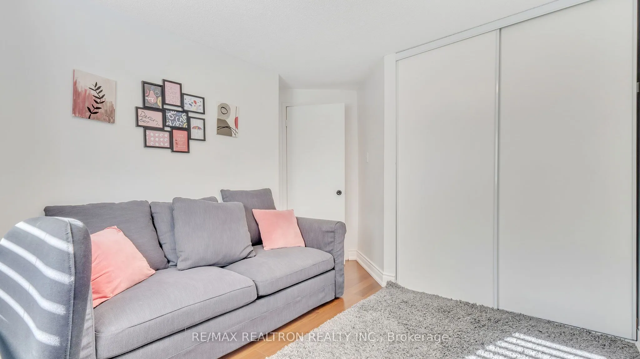 22 Macintyre Lane, #11