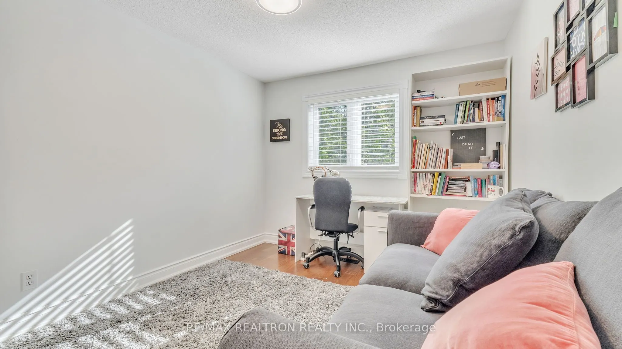 22 Macintyre Lane, #11