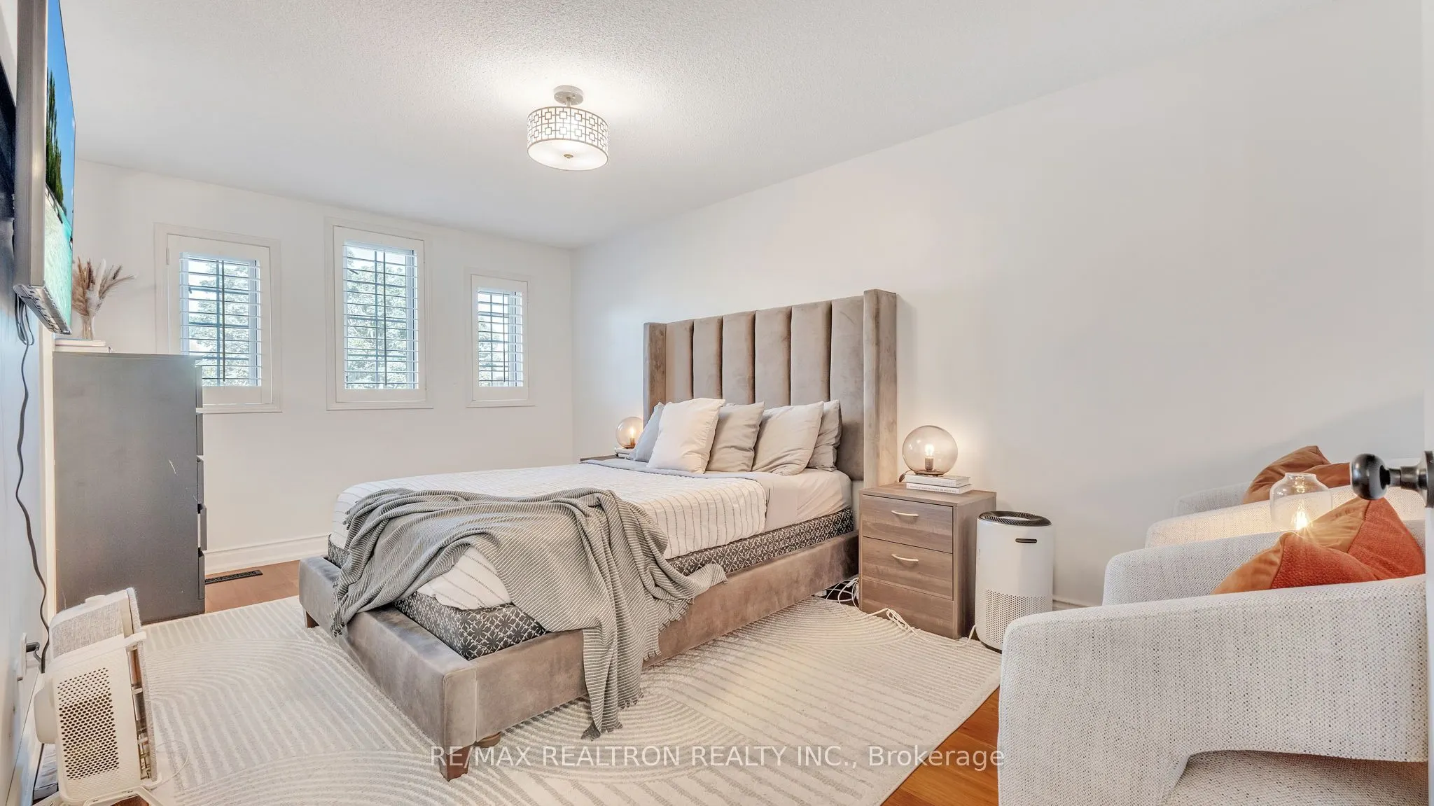 22 Macintyre Lane, #11
