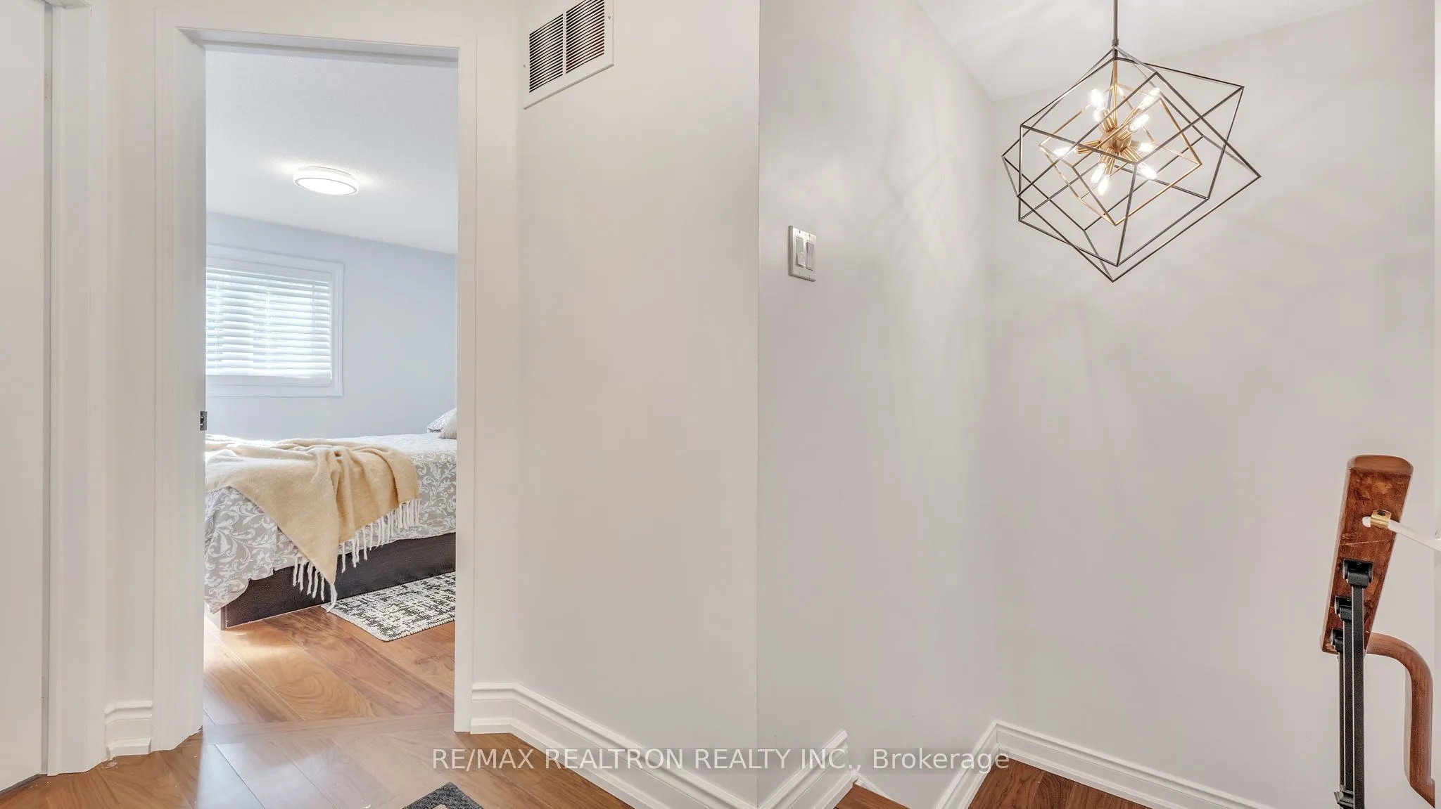 22 Macintyre Lane, #11