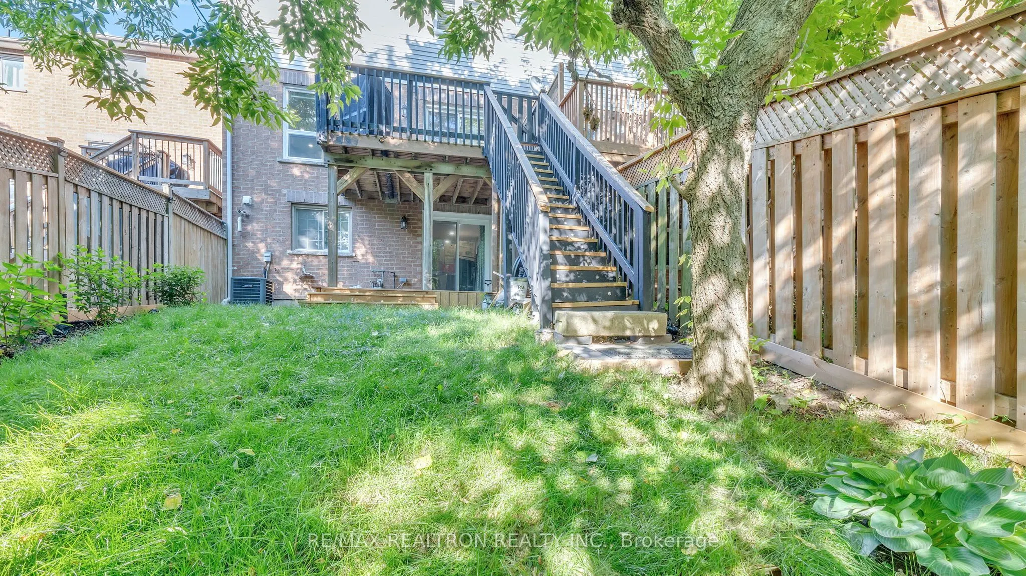22 Macintyre Lane, #11