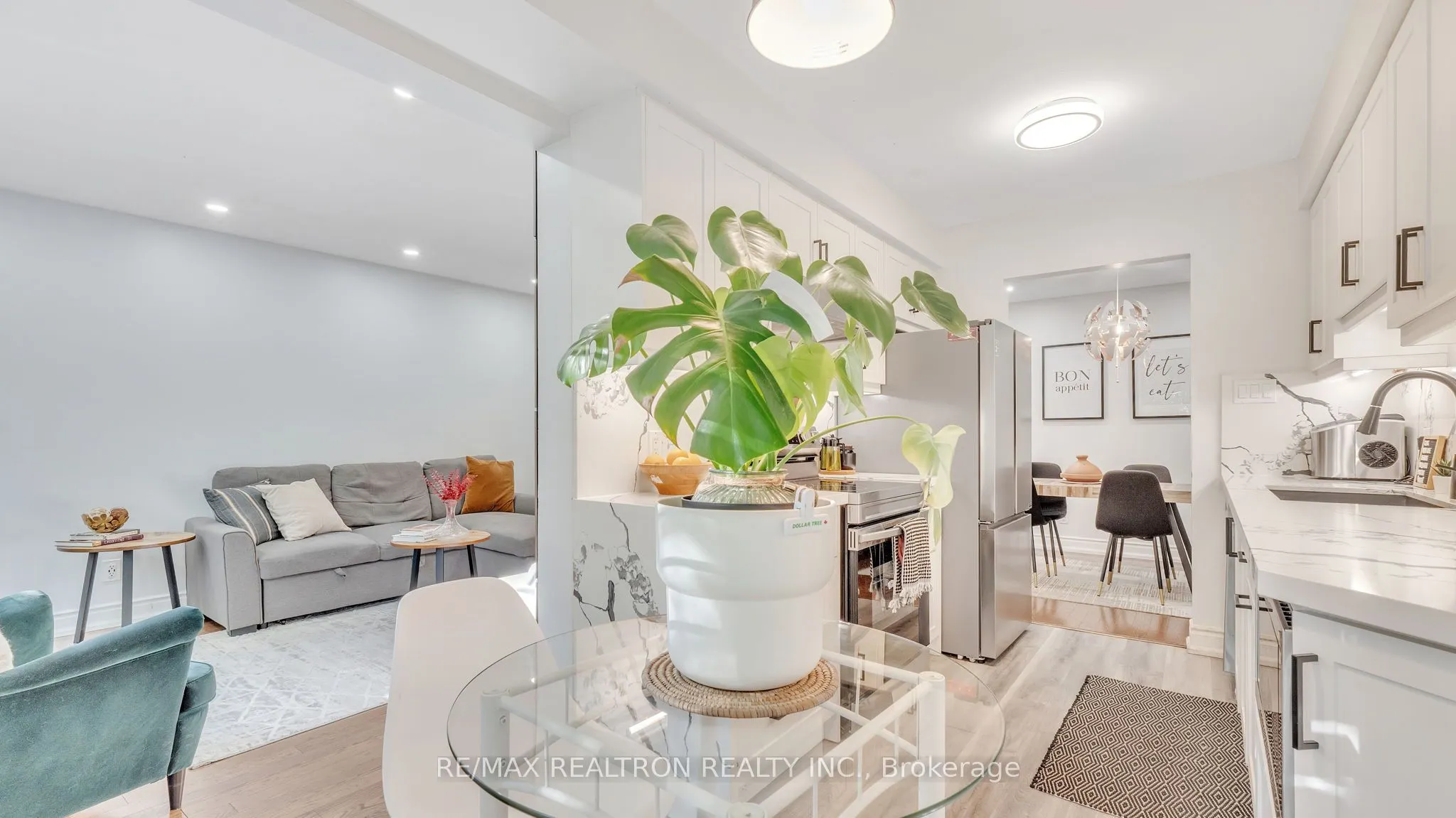 22 Macintyre Lane, #11